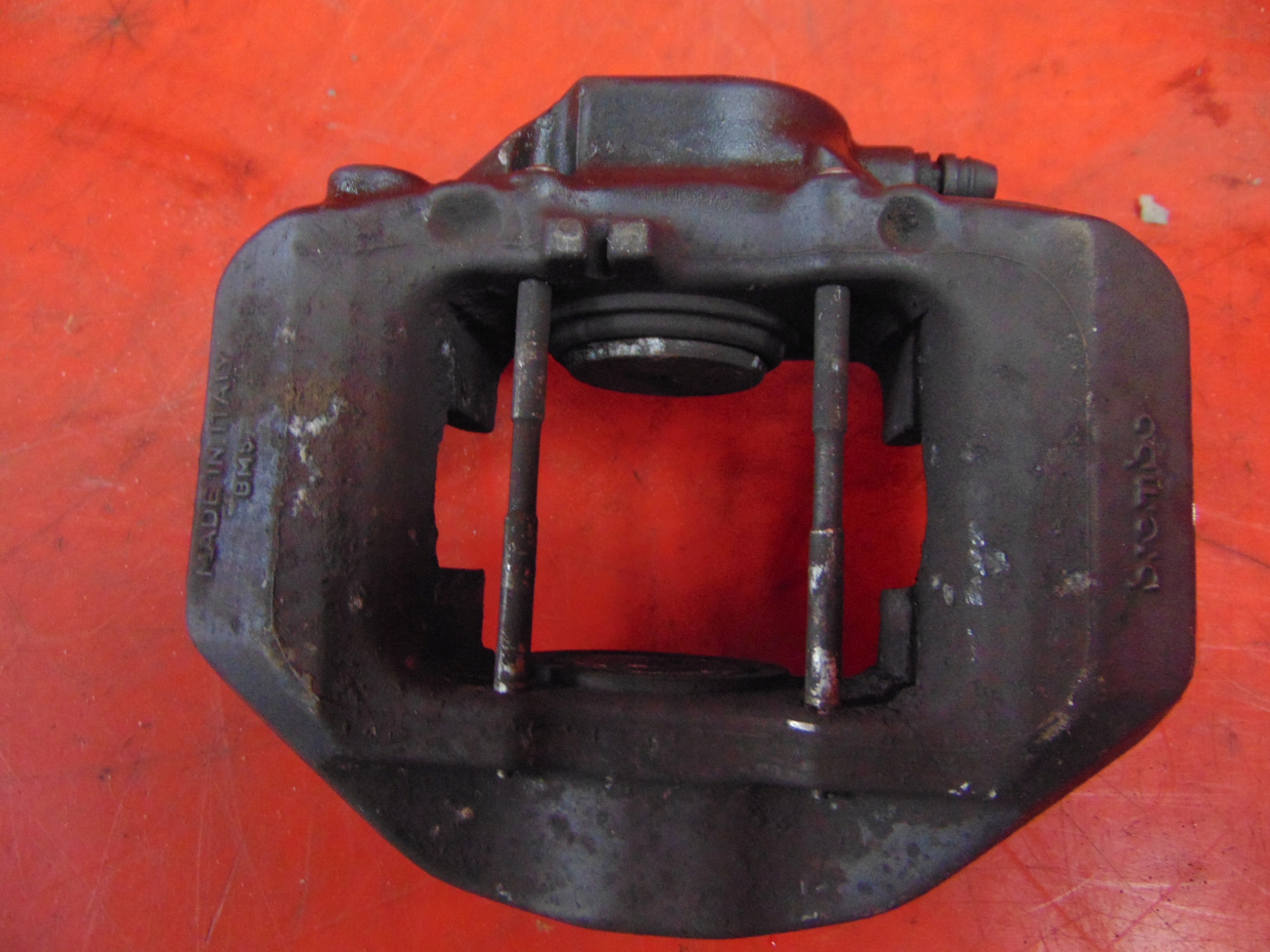 VW TOUAREG 7L 02- caliper brake left rear part BREMBO