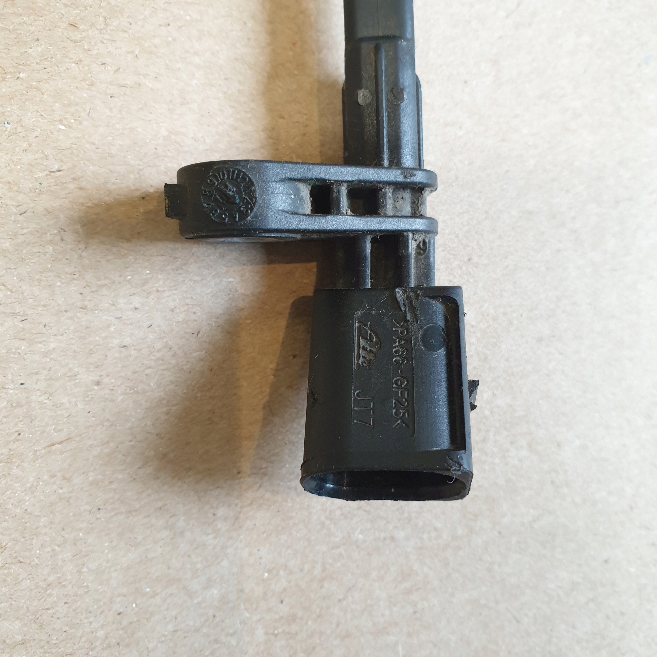 Sensor ABS VW SKODA AUDI SEAT OE 100711-52723