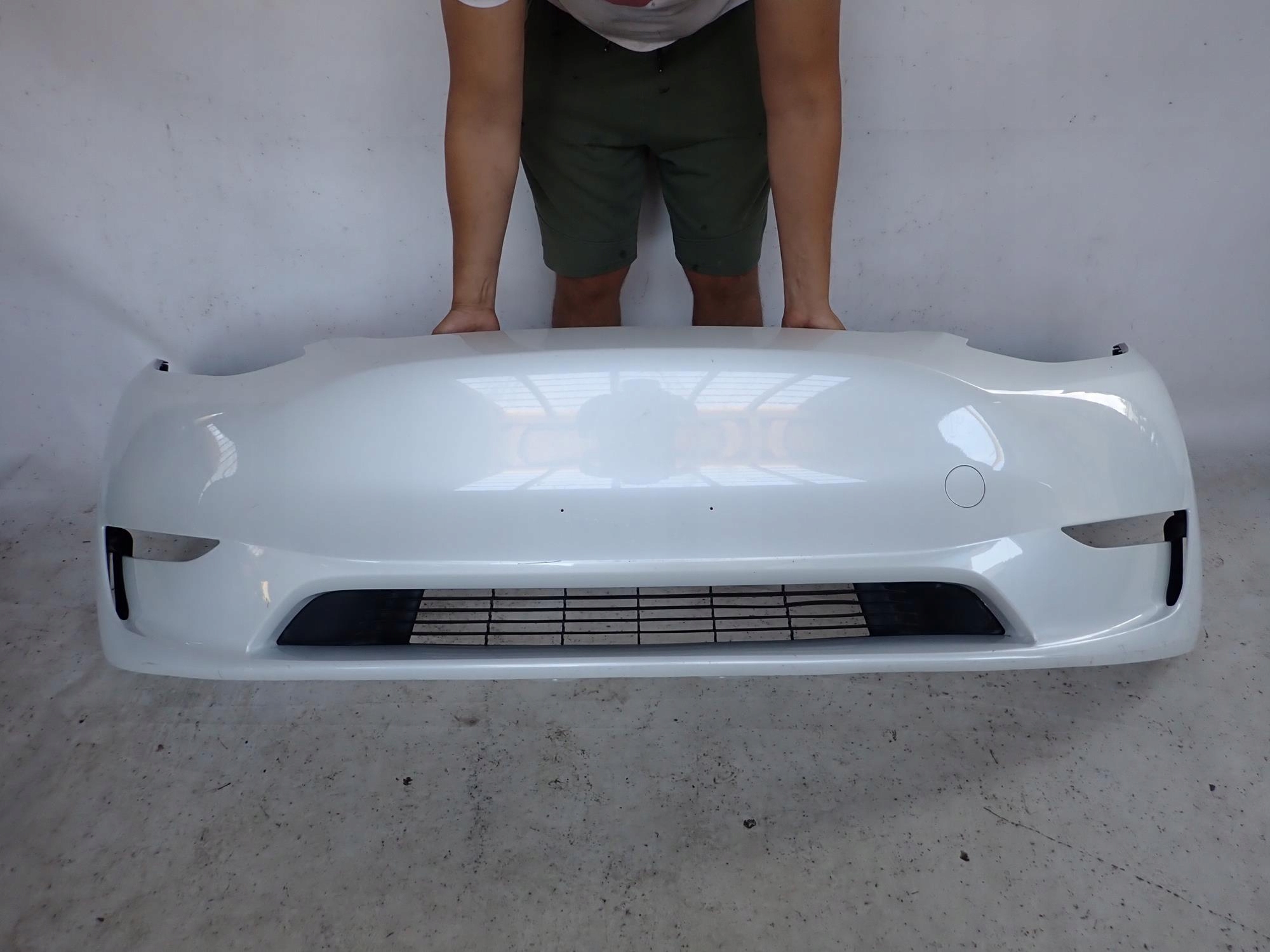 TESLA MODEL Y 20-> ZDERZAK PRZÓD PRZEDNI