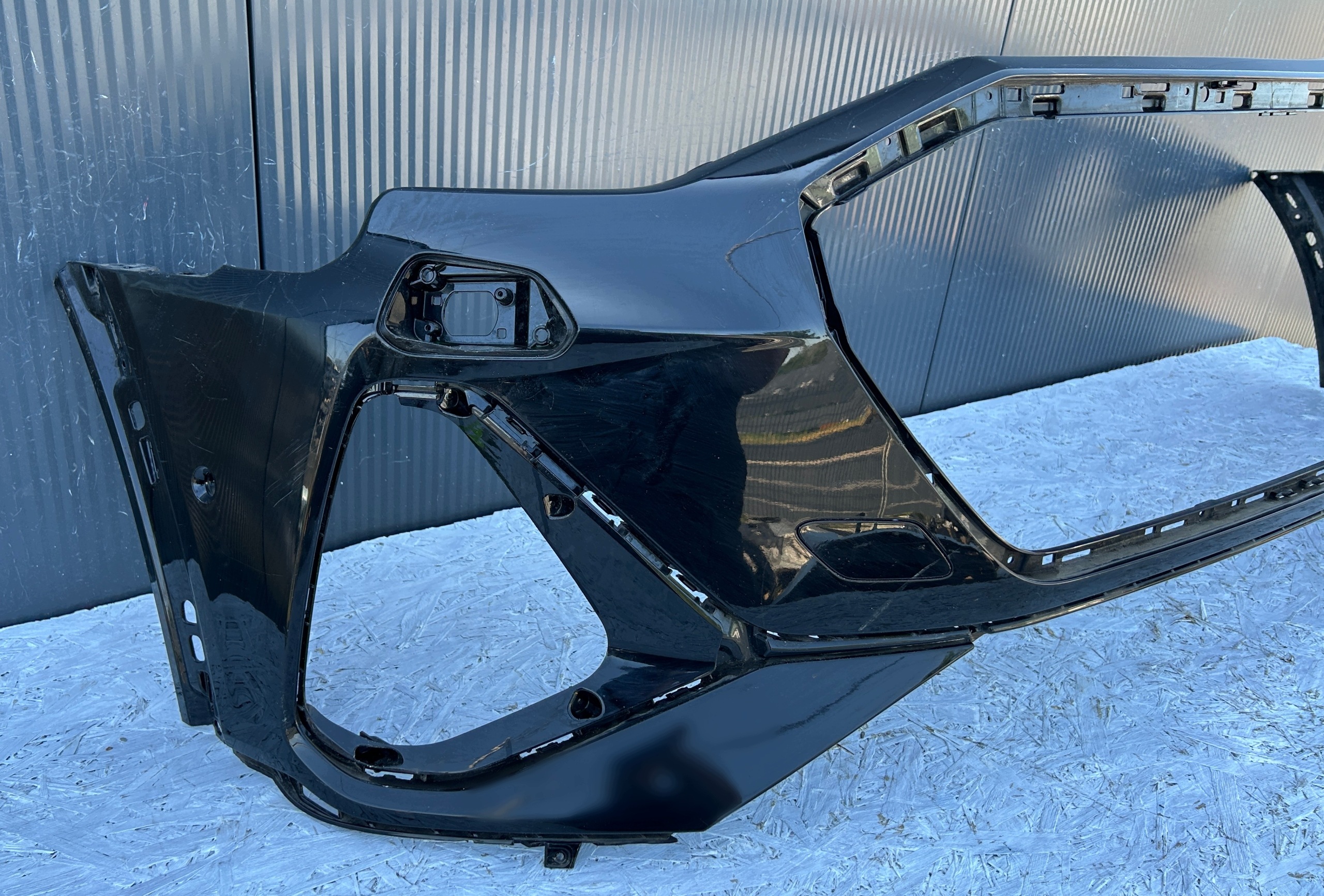 bumper front front AUDI E-TRON 4KE S-LINE 19- PDC washers