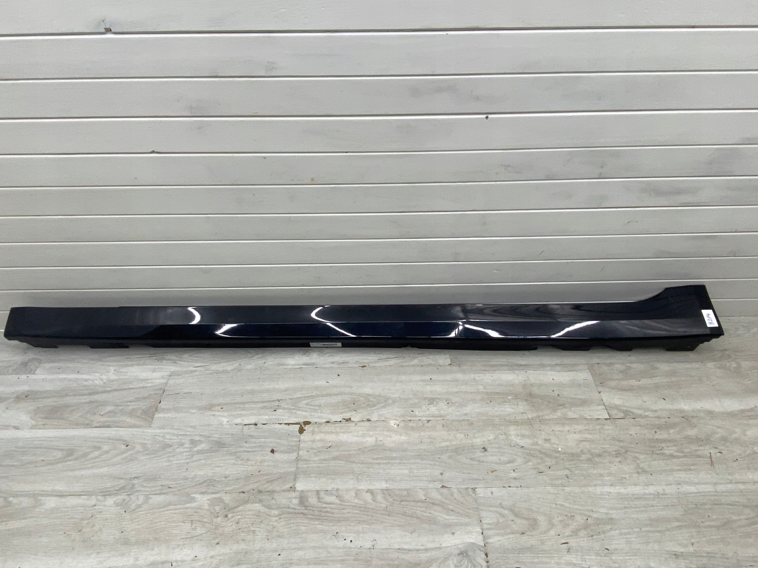 moulding threshold left BMW G30 G31 7387337