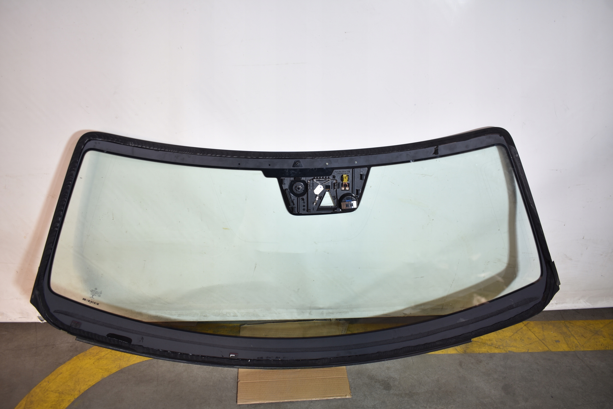IDEALNA window front front KAMERA MERCEDES W190 18R. COUPE 1