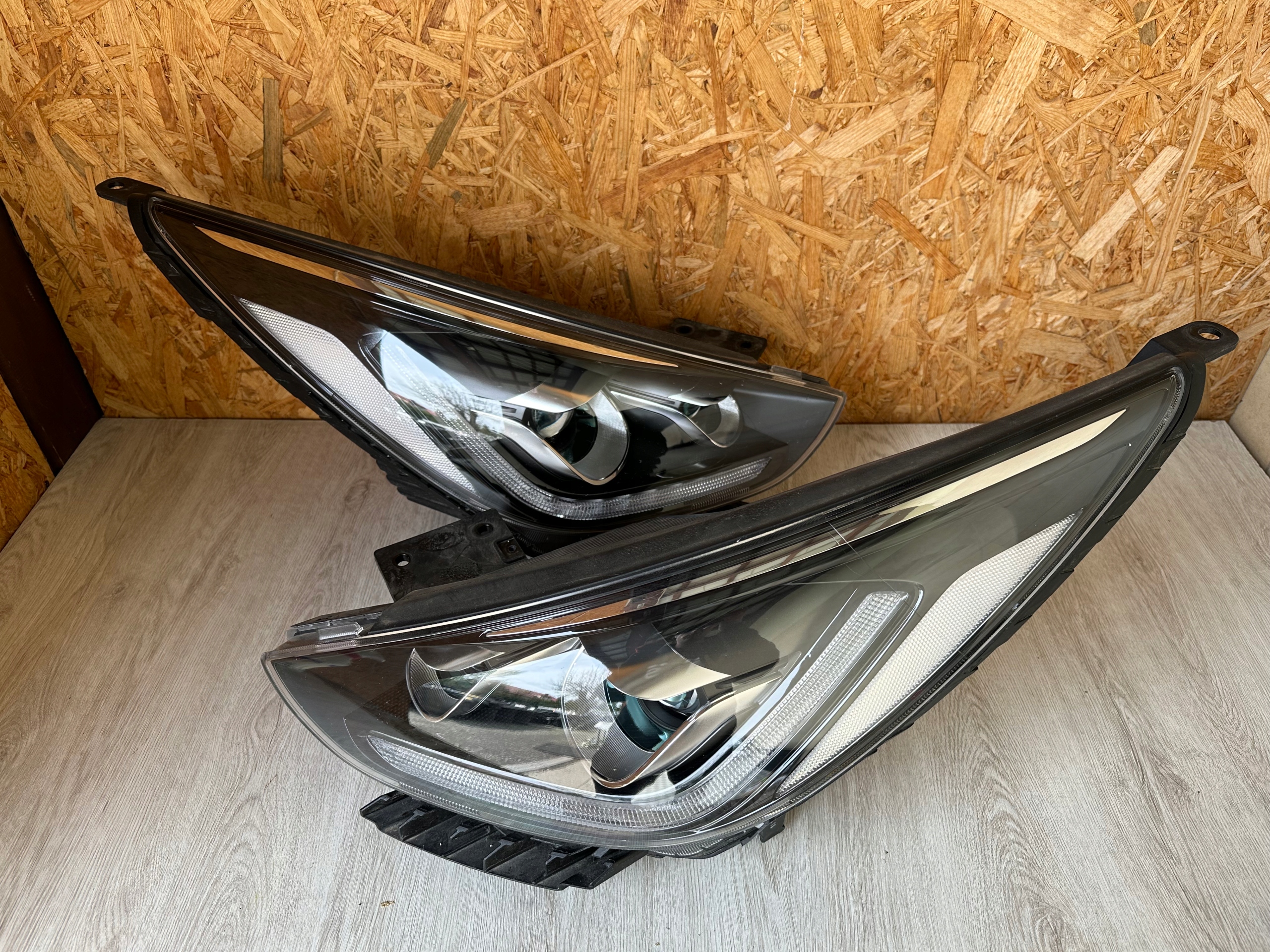 LAMPA PRZEDNIA LEWA PRAWA KIA NIRO FULL LED 2018R. Strona zabudowy lewe + prawe