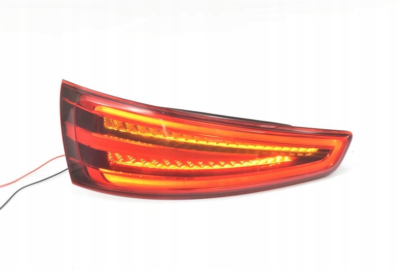 LAMPA LEWY TYŁ LED 8U0945093A AUDI Q3 8U SLINE