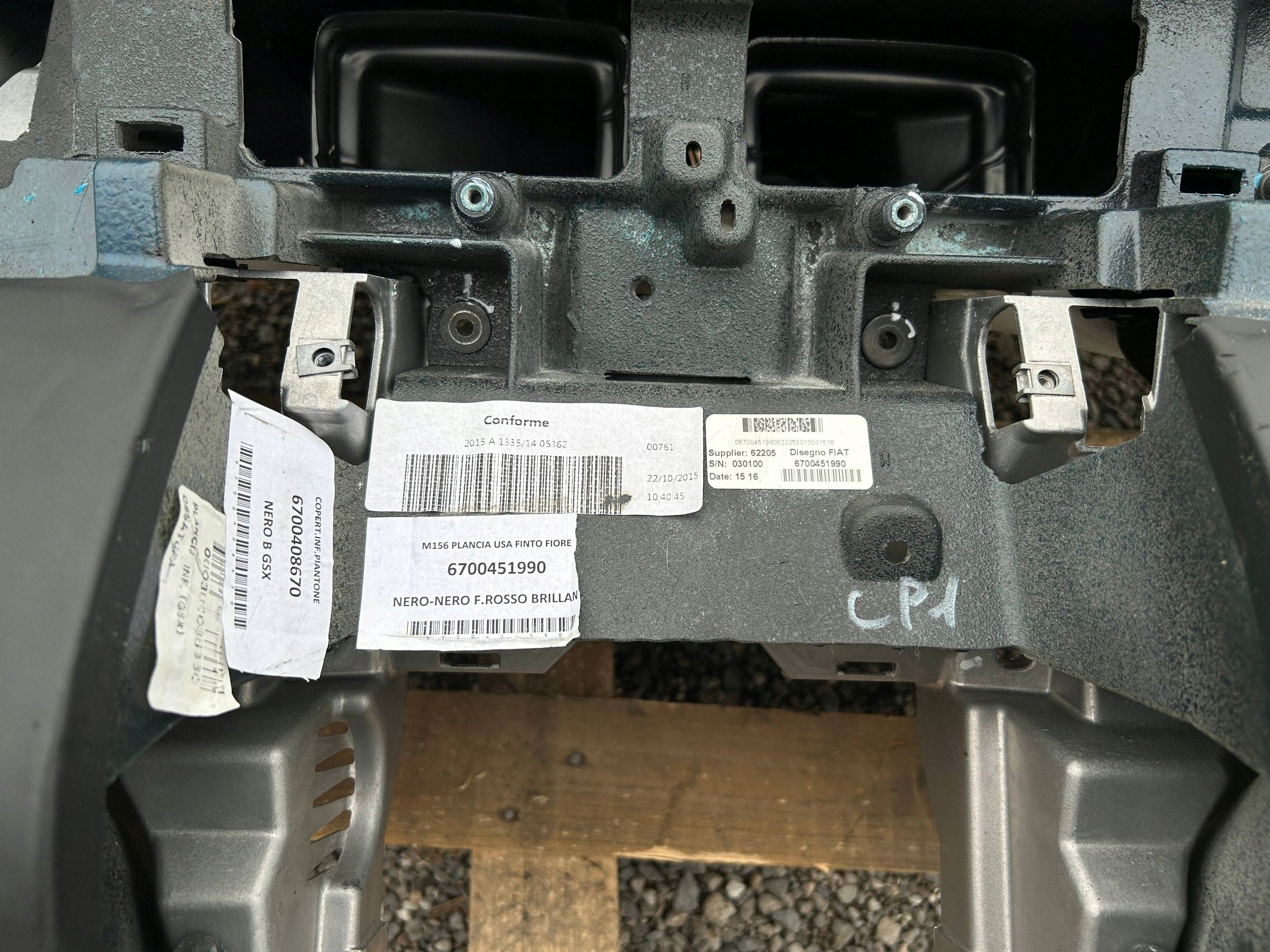 dashboard instrument panel console airbag airbag Maserati Quattroporte 2013