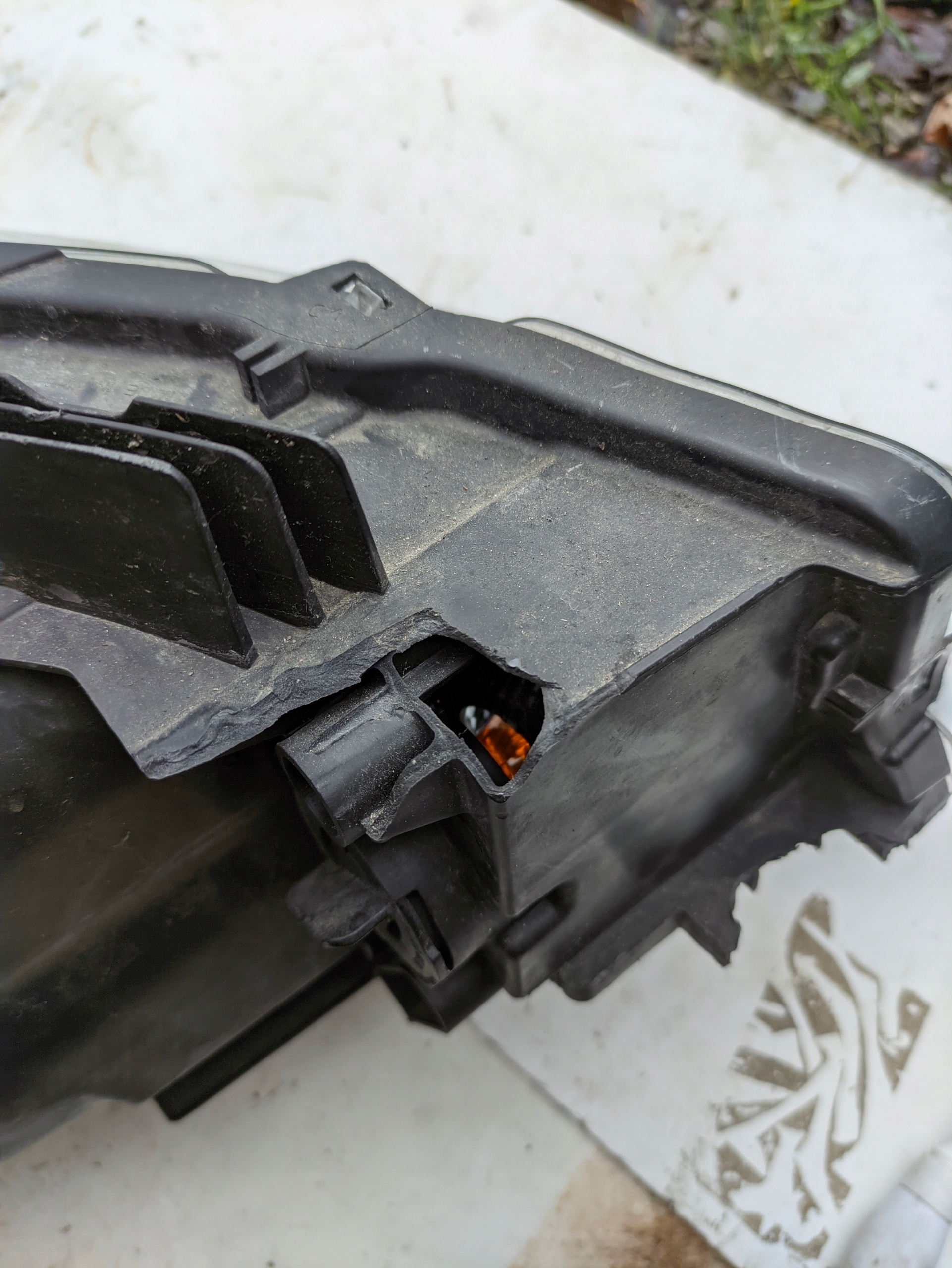 Reflektor Citroen OE 9817298480 Typ samochodu Samochody osobowe