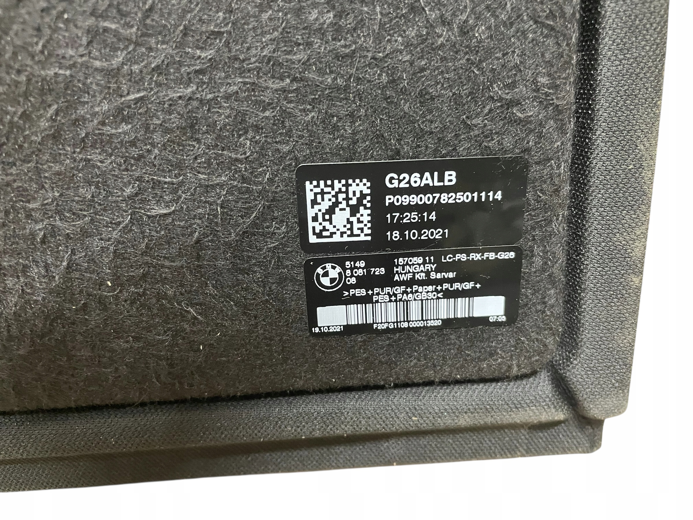 plato rear boot KOMPLET BMW 4 G26