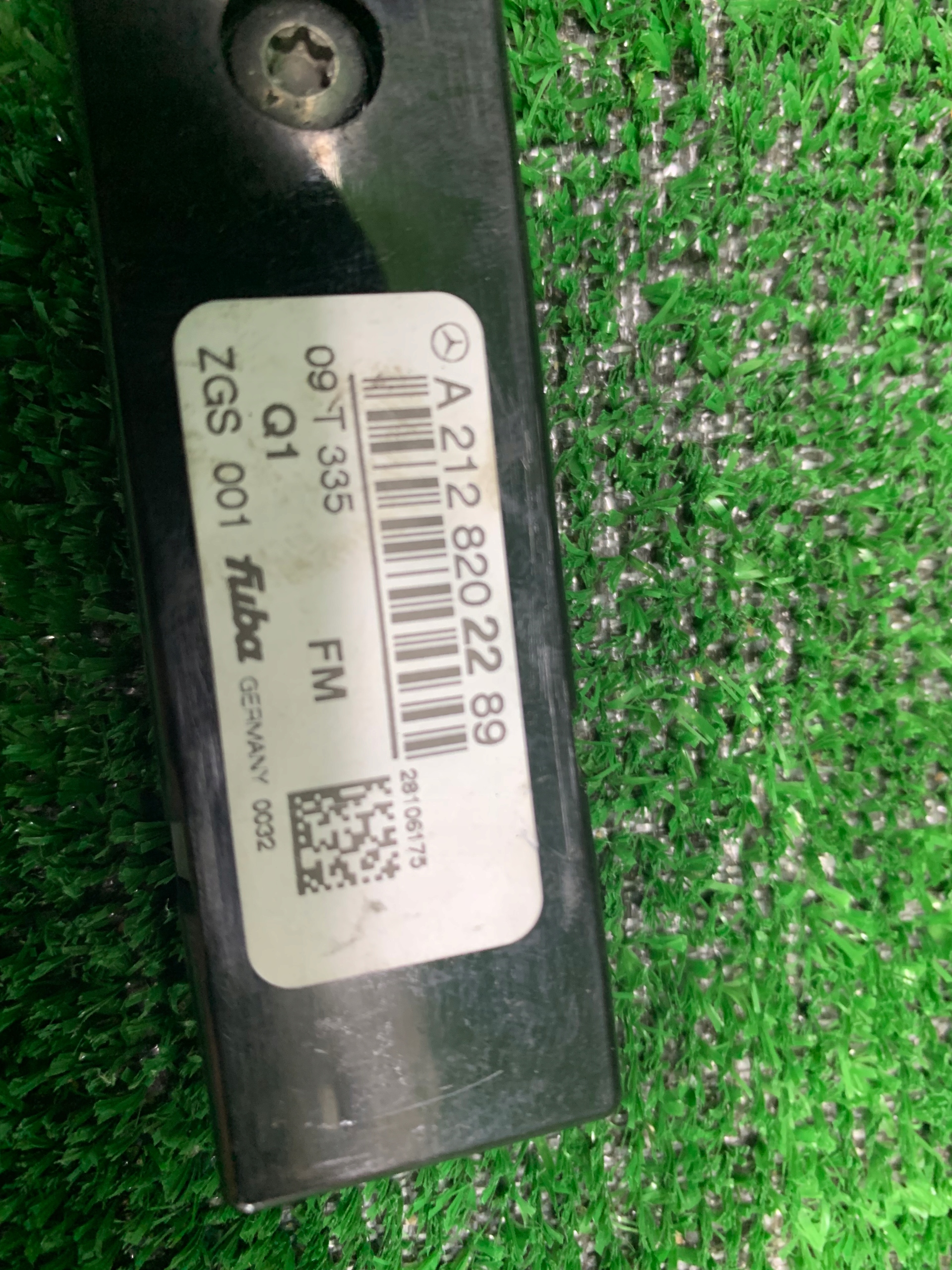 antenna amplifier MERCEDES W212 A2128202289