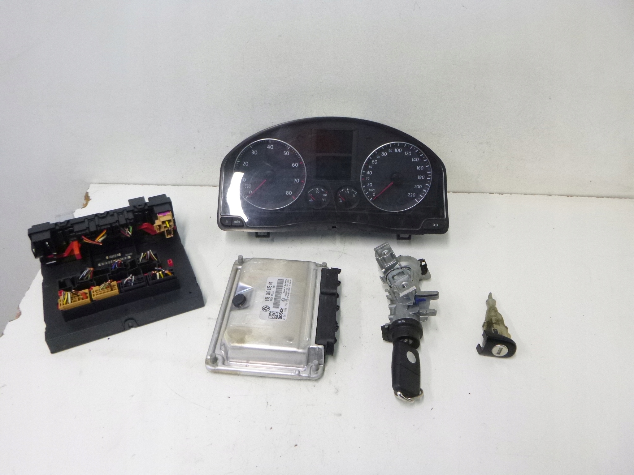 Zestaw startowy komputer Volkswagen Golf V 1.4 16v