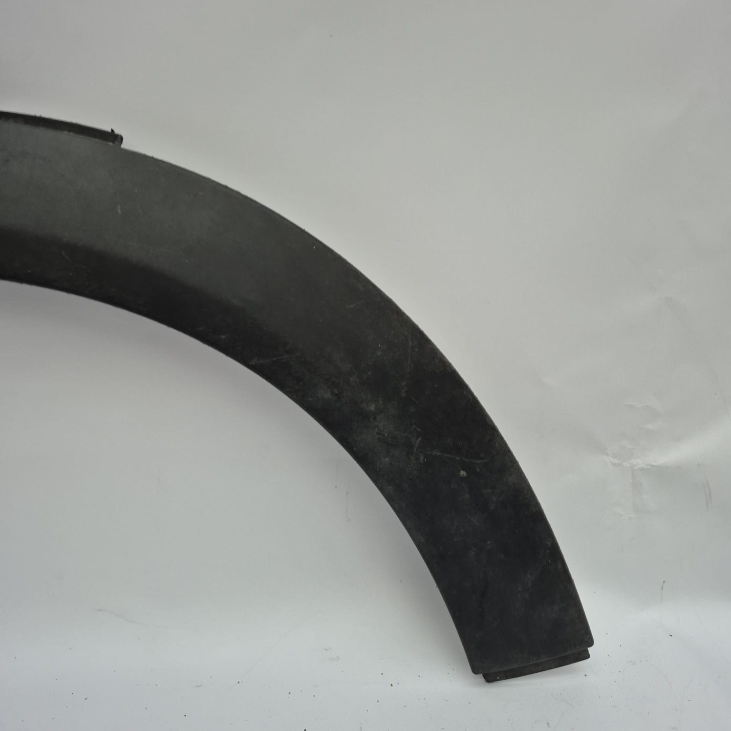 MINI COOPER II 2 R56 06-13 moulding cap left front