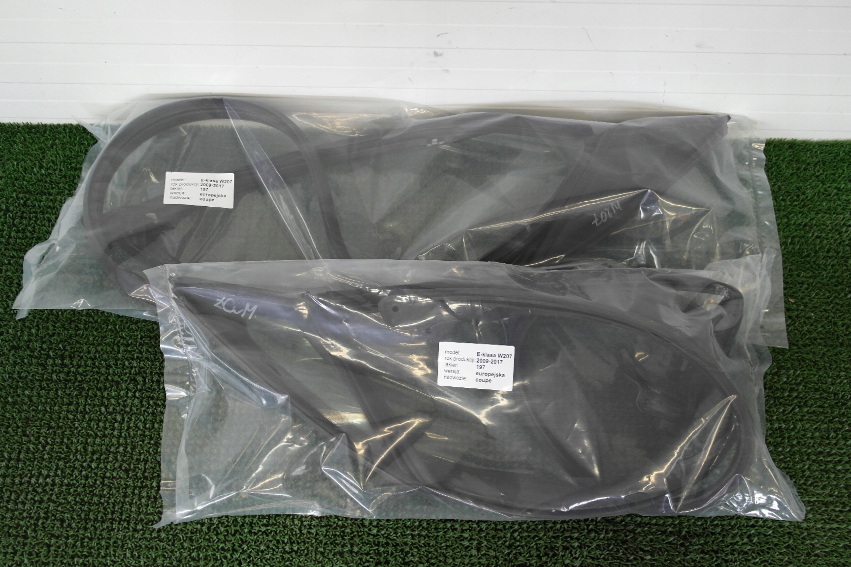 MERCEDES E-KLASA W207 COUPE window bodywork right left + gasket OE