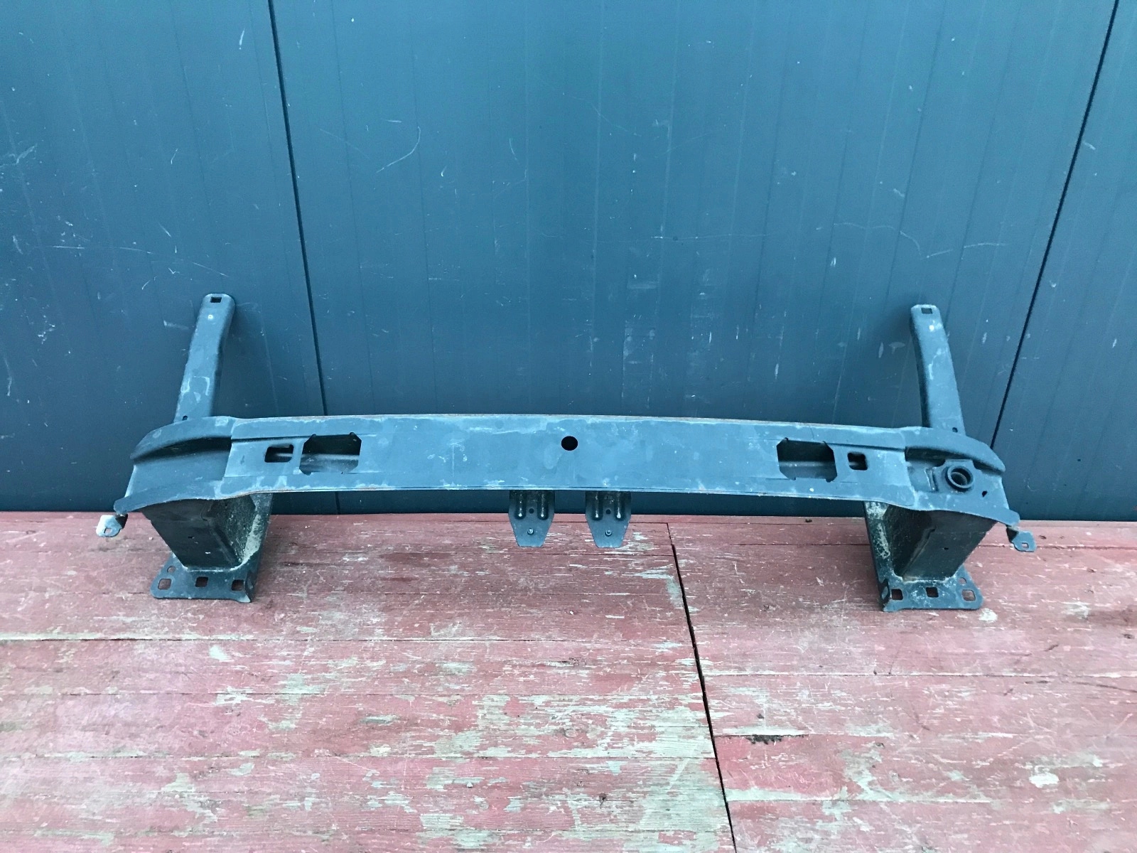 BELKA ZDERZAKA PRZÓD VOLKSWAGEN PASSAT B8