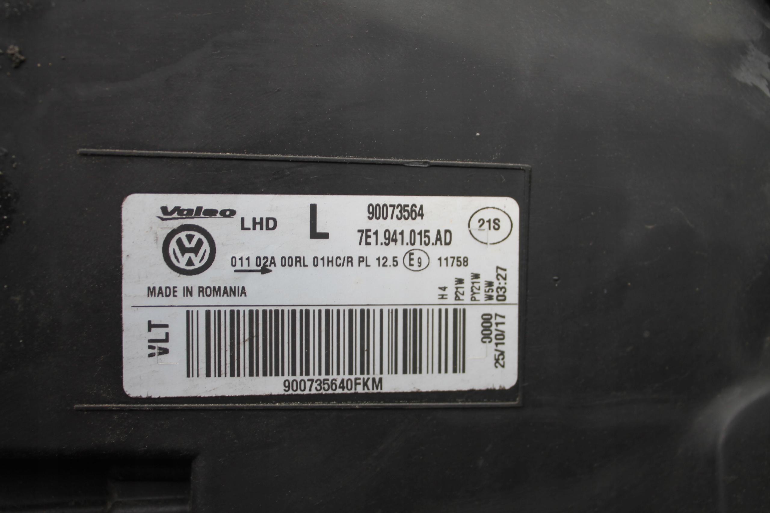 1839. REFLEKTOR left VW T6 7E1941015AD