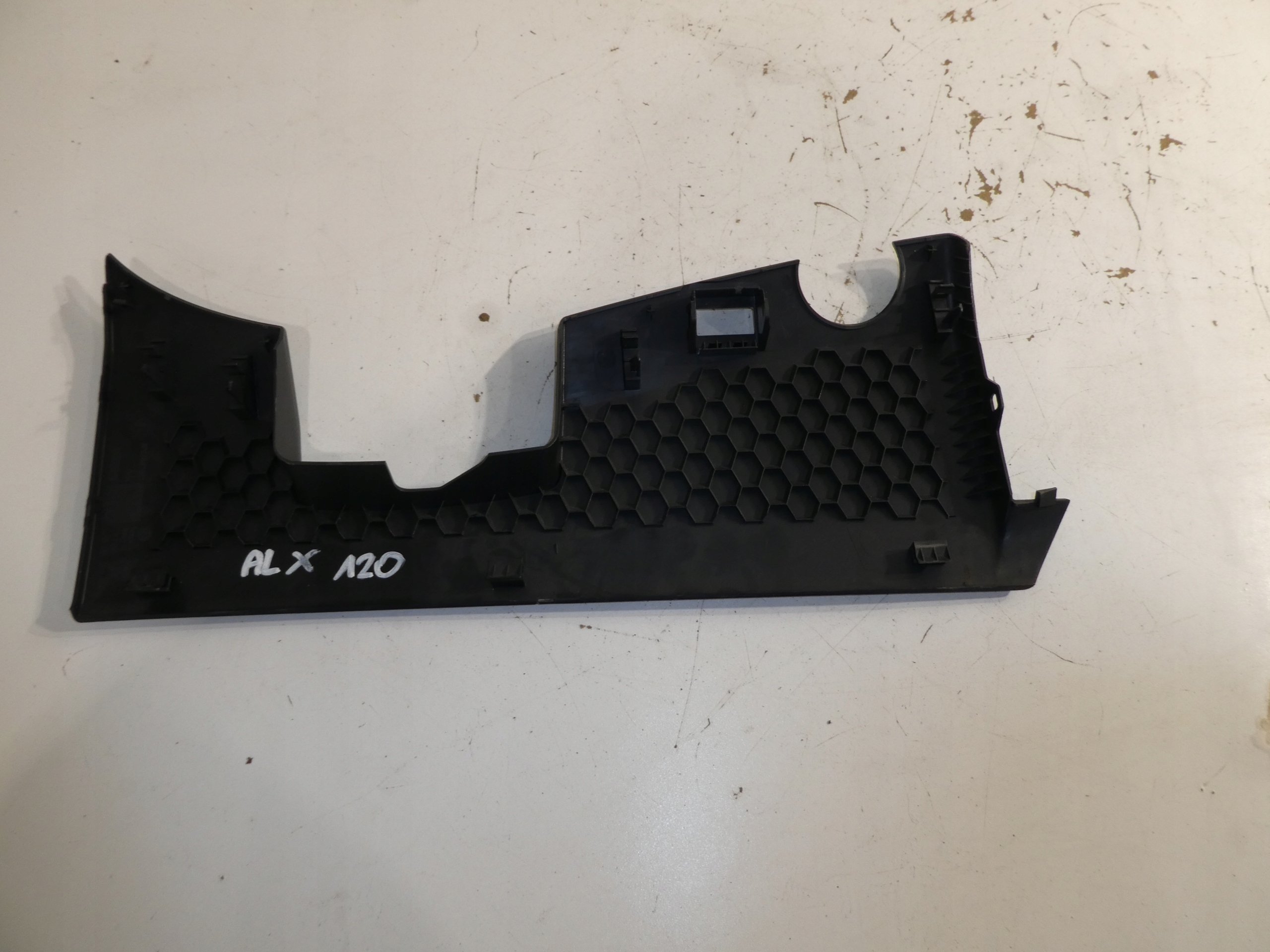 Kryt konzoli 7E5858903C VW T6 MULTIVAN