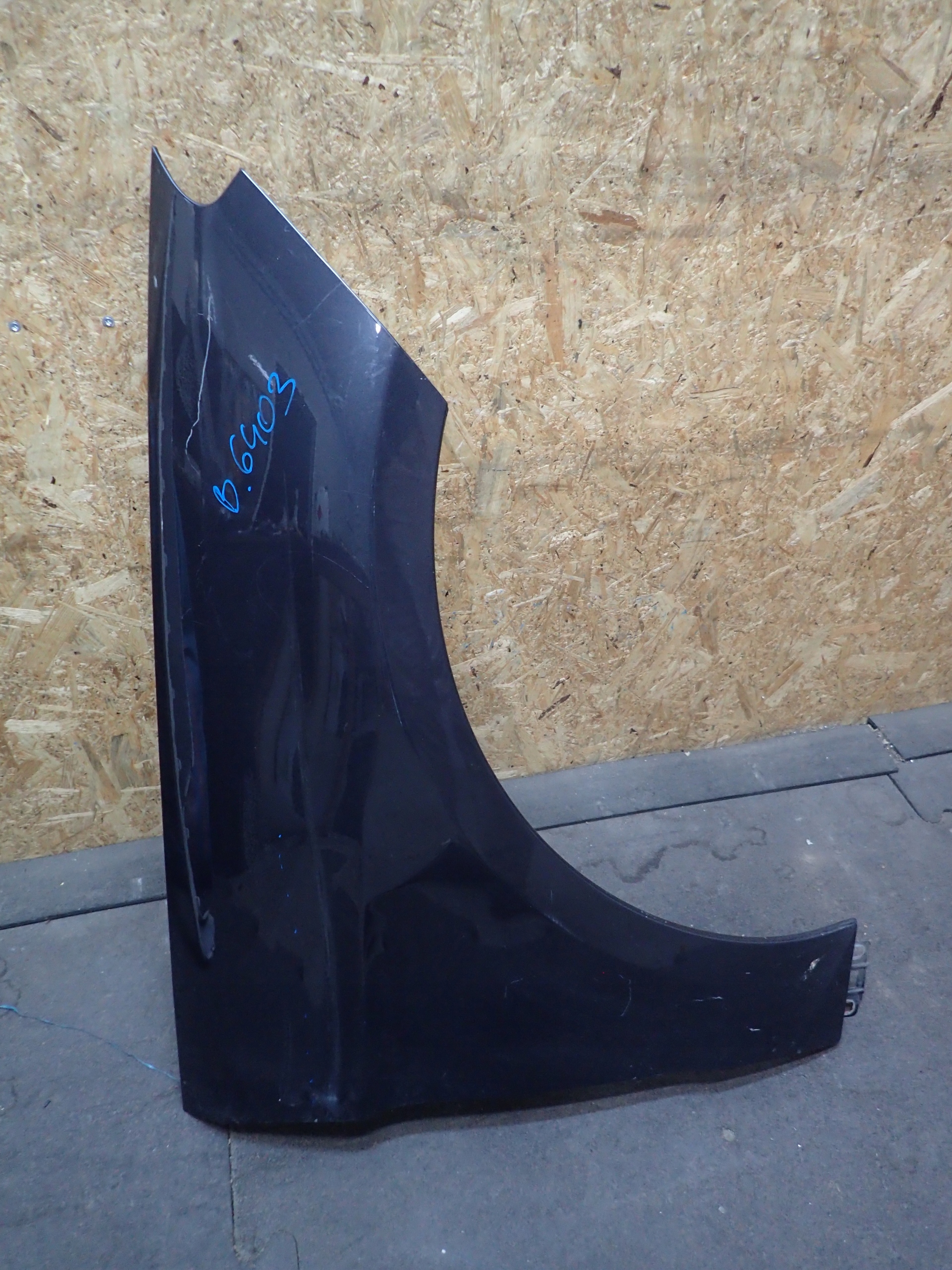 fender front right MERCEDES ML W166