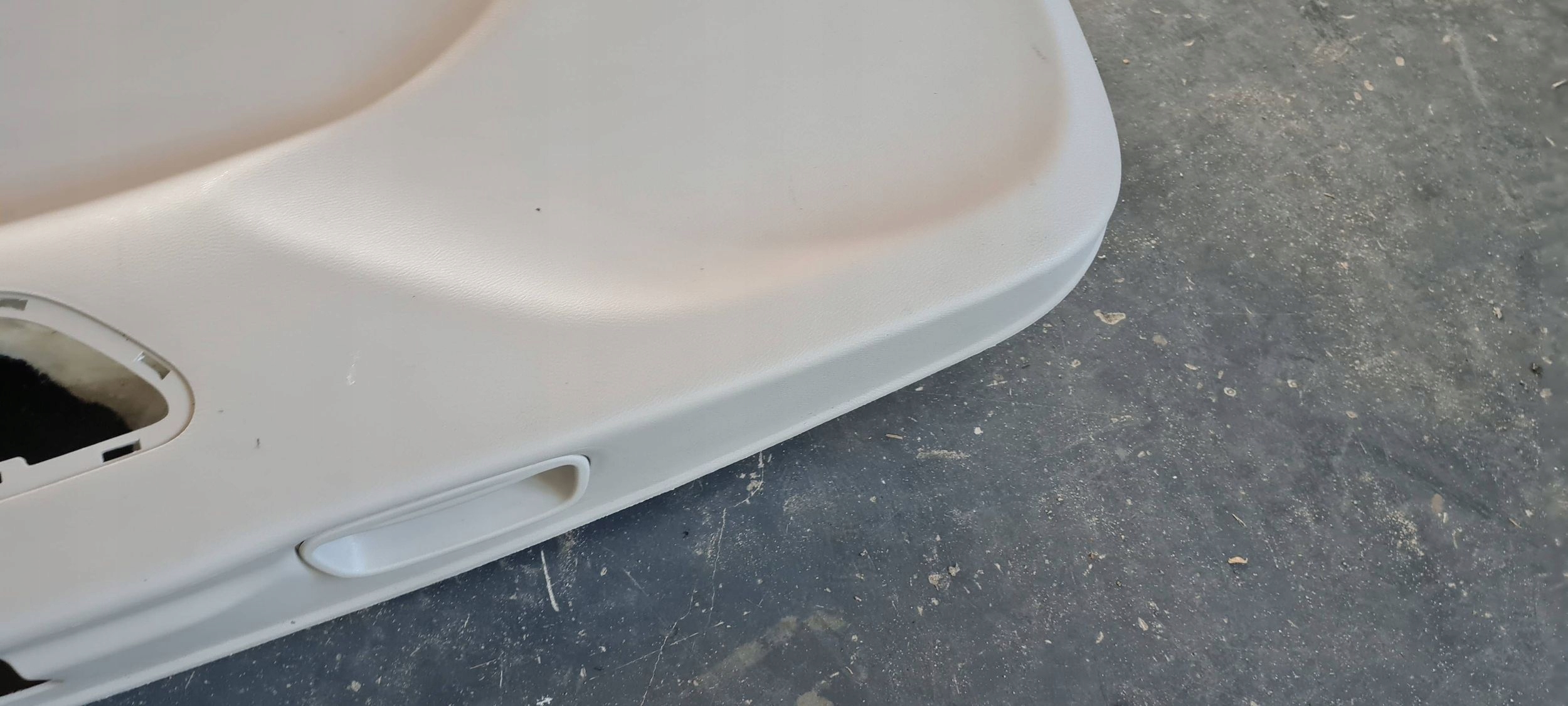 Chrysler Pacifica 2022 cover side bonnet boot rear part 6PP36PD2AA