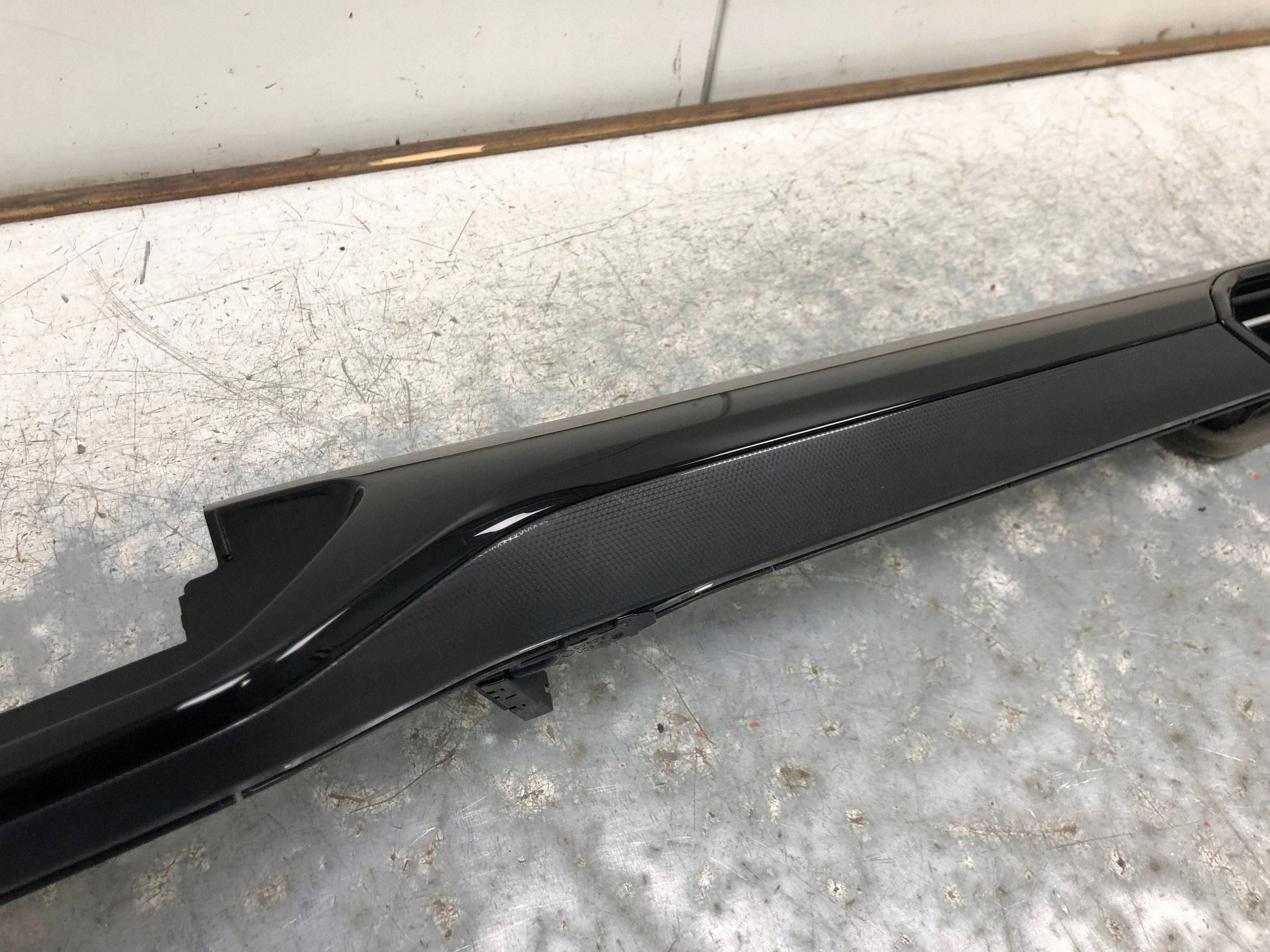 Moulage DEKOR Console VW ID4 ID.4 11B858416AA