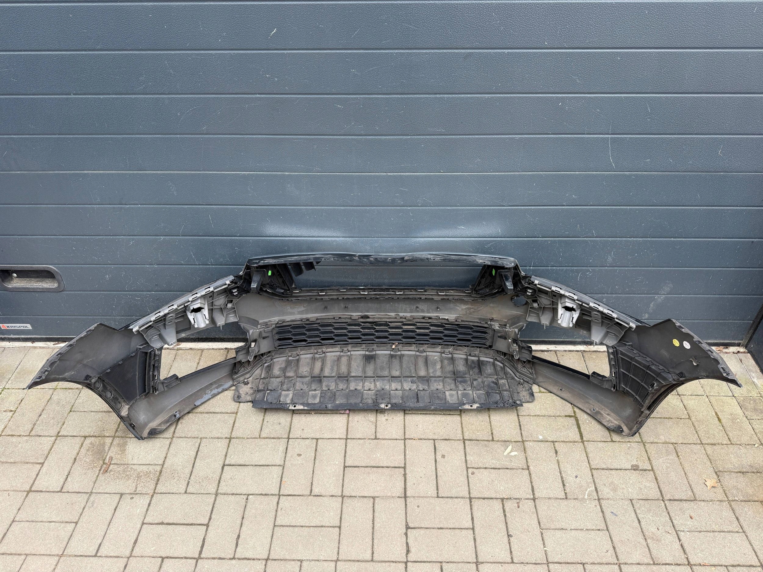 Skoda Skala 657 19- bumper front front without PDC