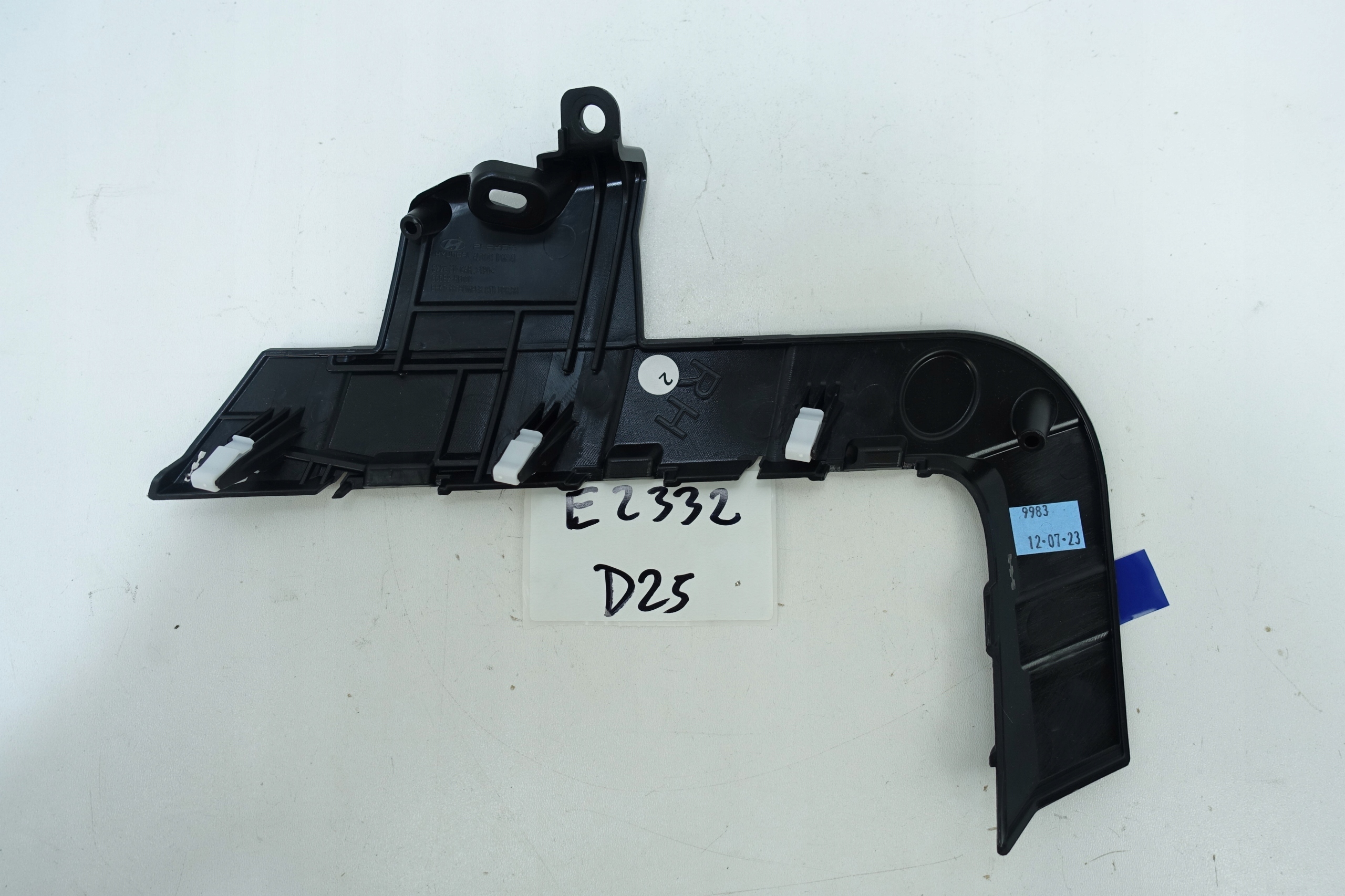 Support Support plaque Pare choc Droite HYUNDAI KONA 2020- 865B2-HF000