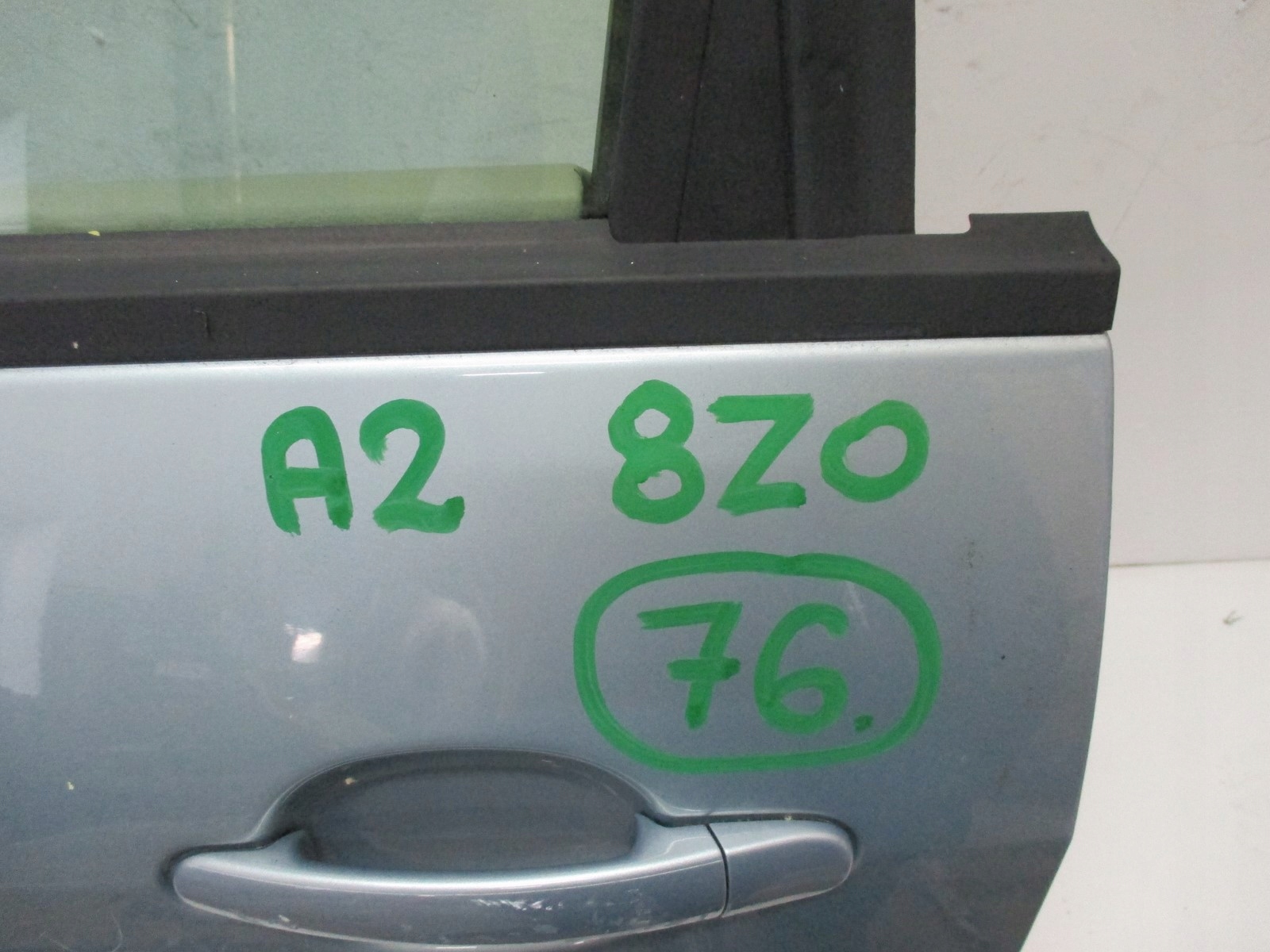 ajtó bal hátsó AUDI A2 8Z0