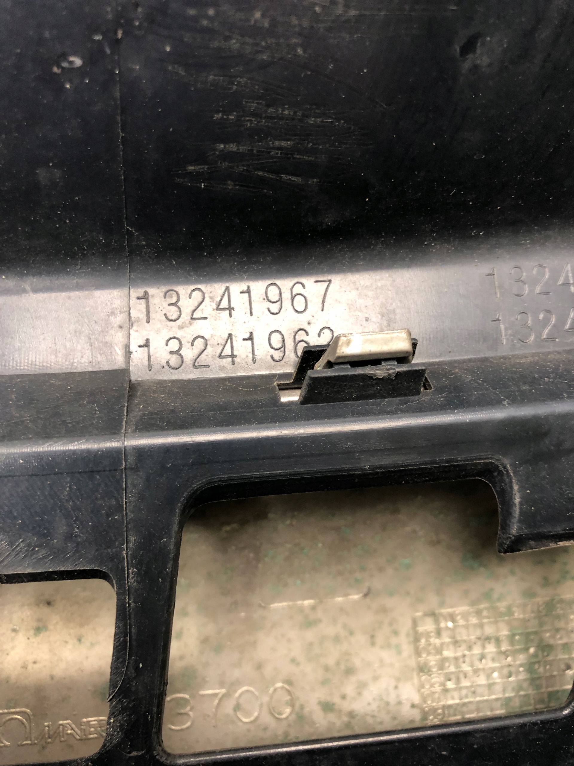 Grill Grill OPEL ASTRA H 13241967