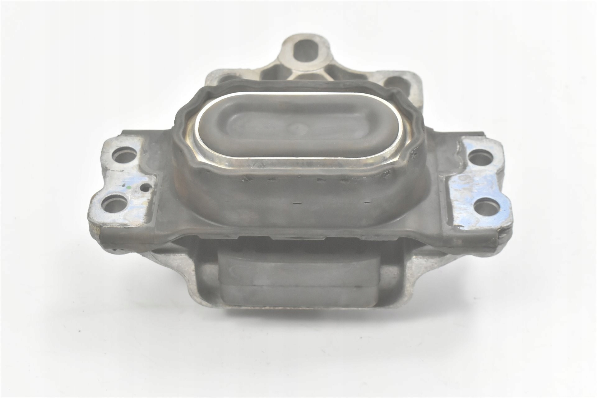 ŁAPA PODPORA SKRZYNI BIEGÓW LEWA 8J0199555K AUDI Q3 8U RSQ3 Producent części Audi OE