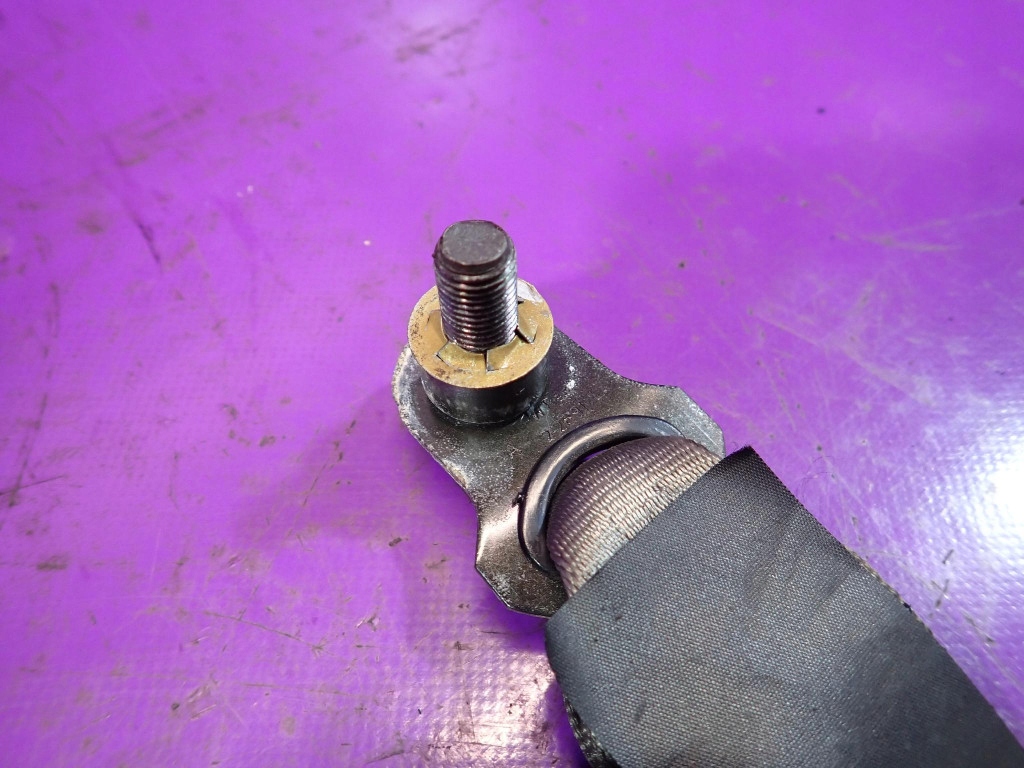 Chevrolet EVANDA 04-06 ремень безопасности 33045288