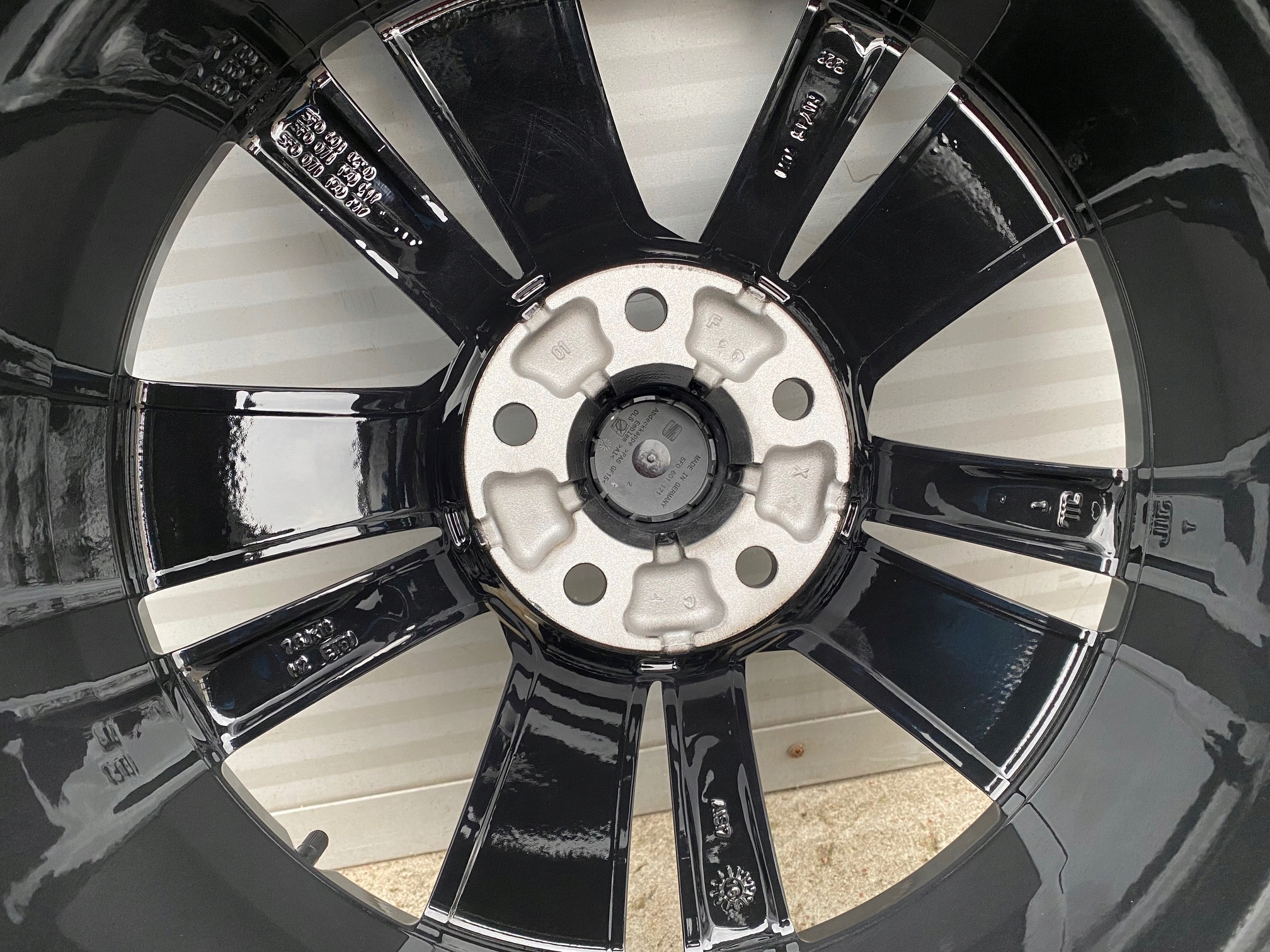 OEM KOŁA VW GOLF TOURAN EOS JETTA T-ROC EOS 225/40/18 nowe ! Kolor Grafitowy