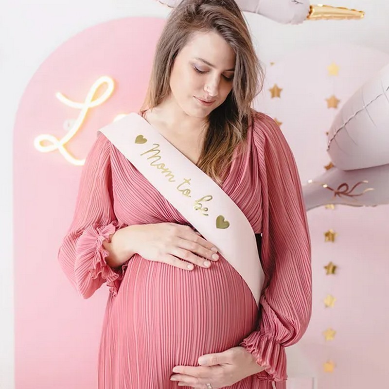 SZARFA dla Mamy Baby Shower Mom to Be Różowa Marka Party Deco