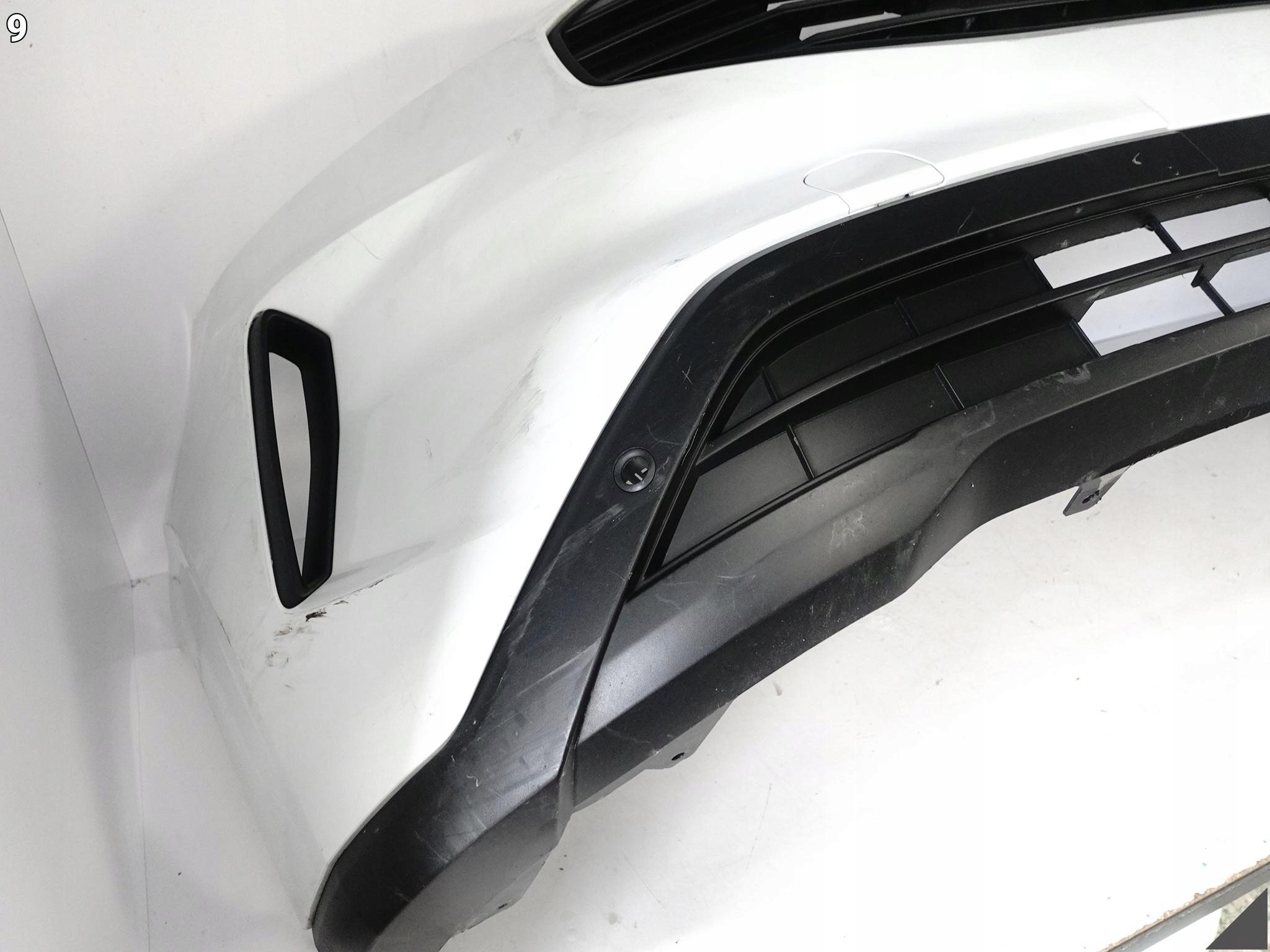 FORD TRANSIT CUSTOM II (2 GENERACJA) MK2 23- bumper + grill front