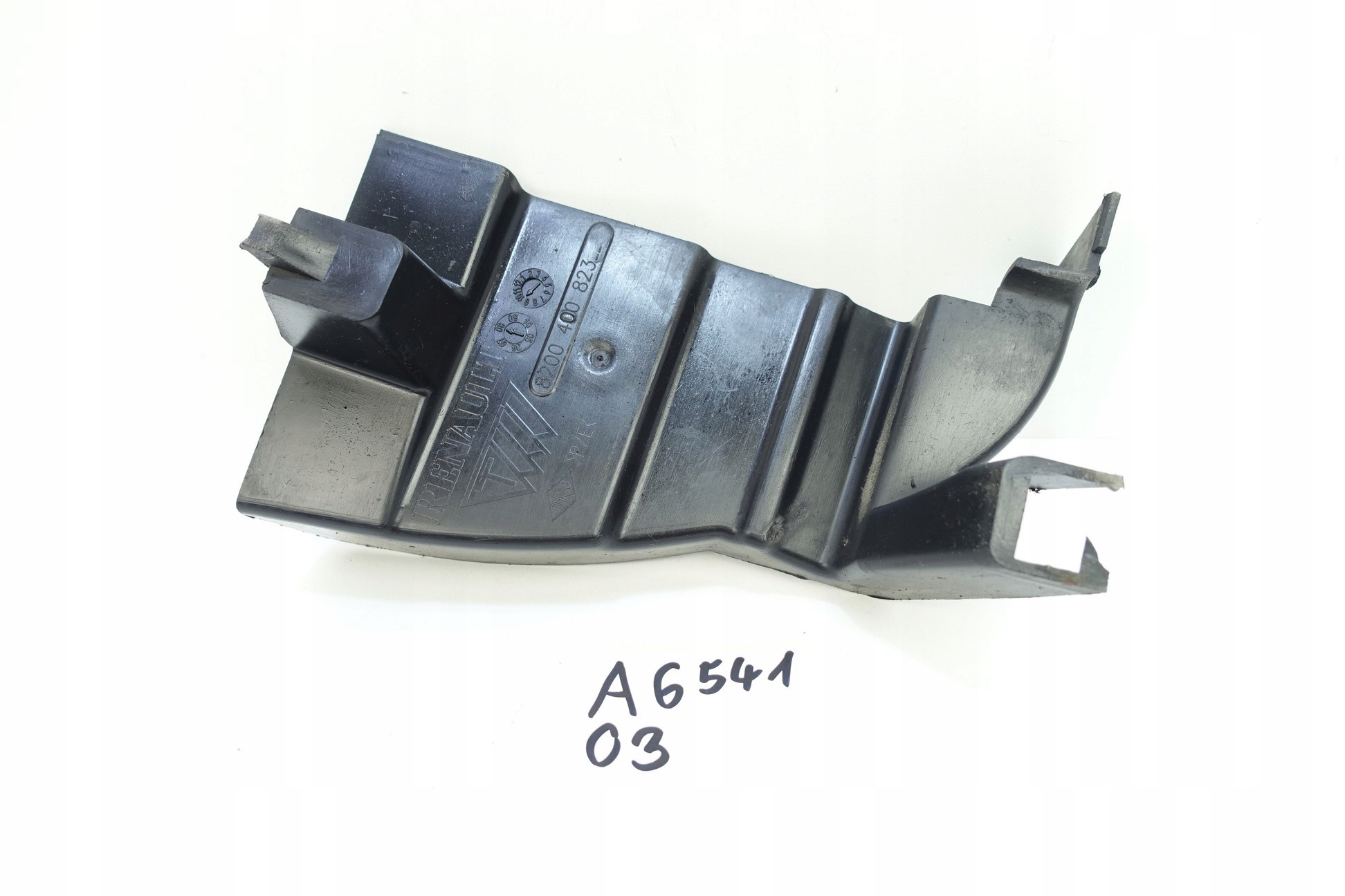 OBUDOWA RENAULT MASTER III 2 2 8200400823 Part number 8200400823