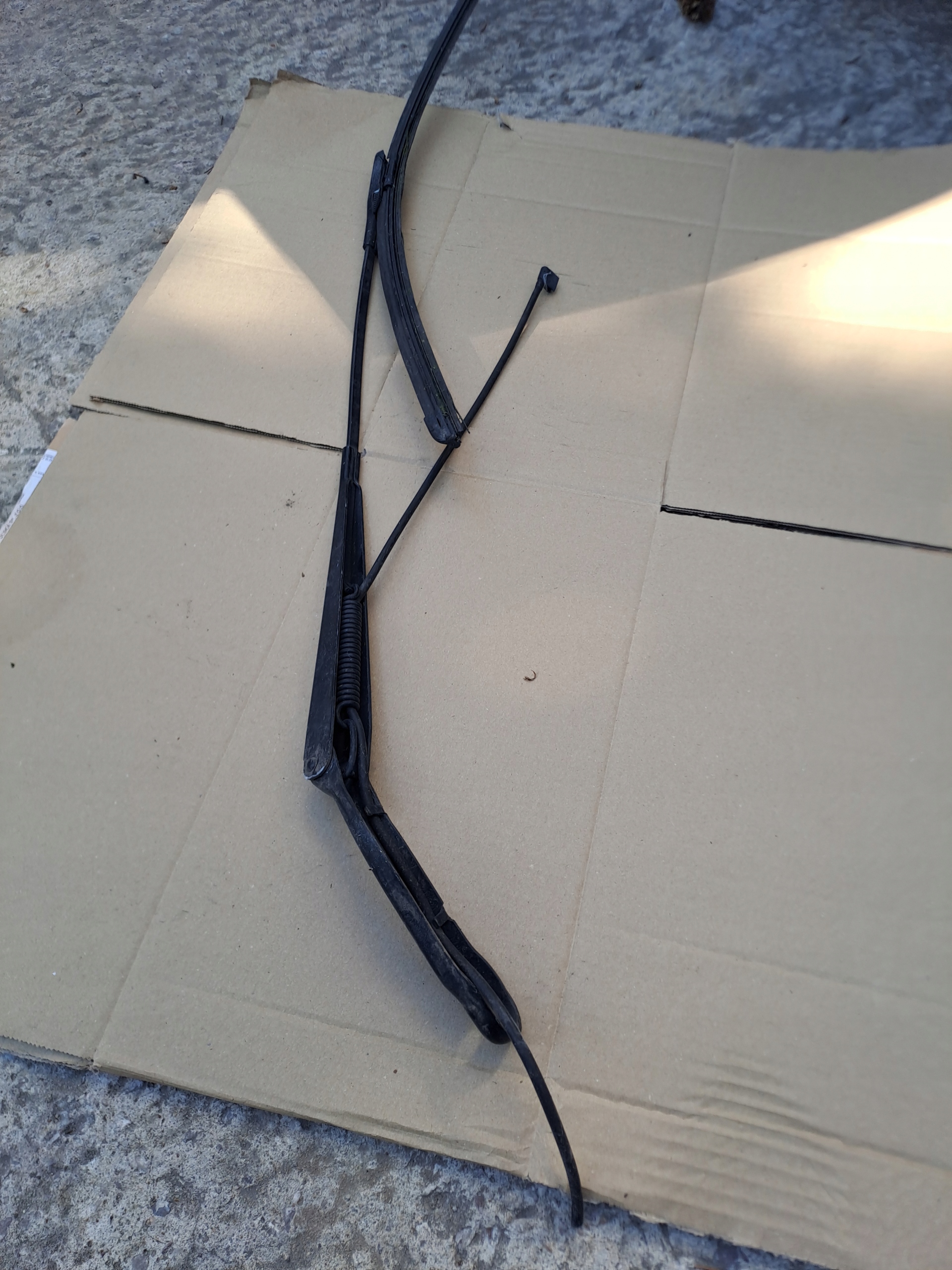 wiper arm right front VOLKSWAGEN CRAFTER A0018205944