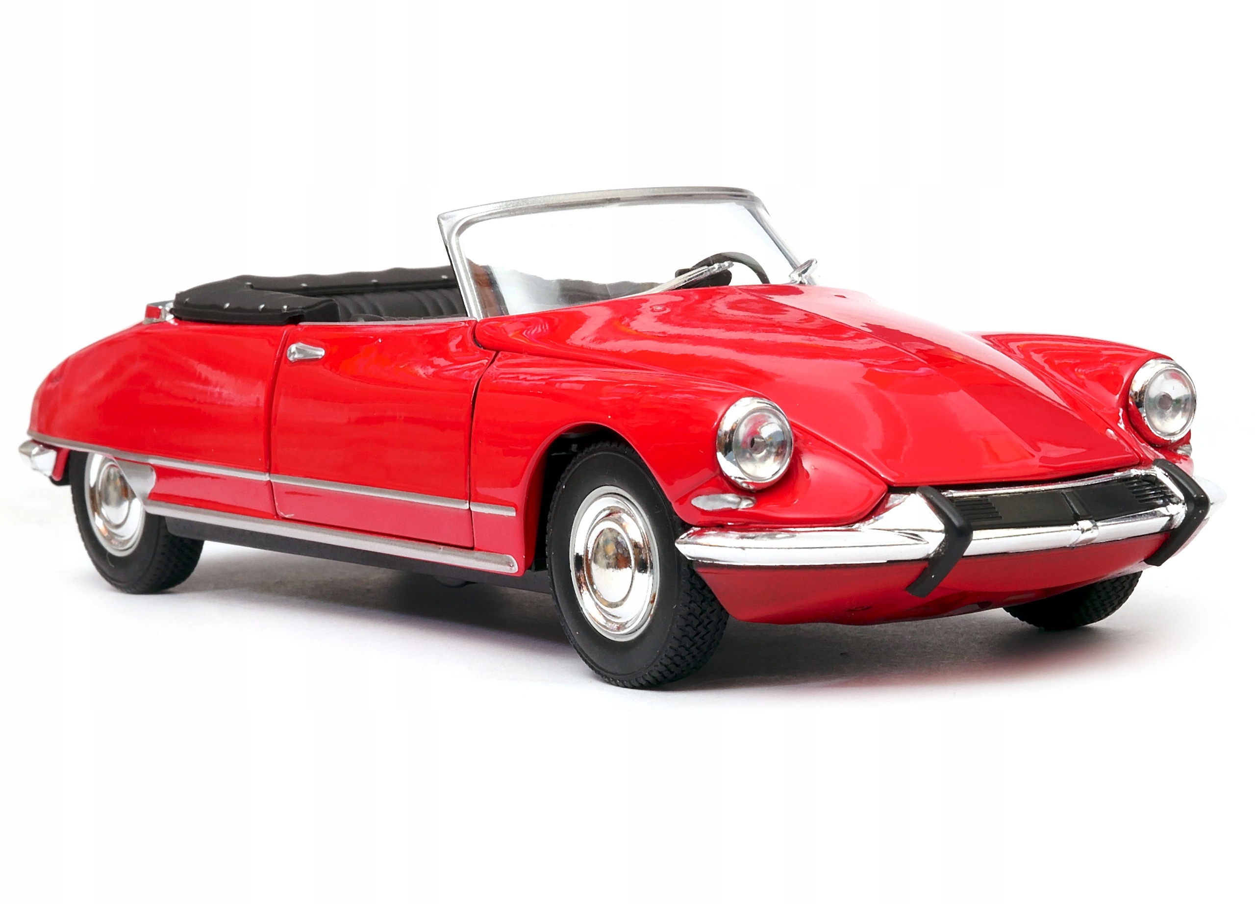 Citroen Ds 19 Cabriolet model Welly v měřítku 1:24