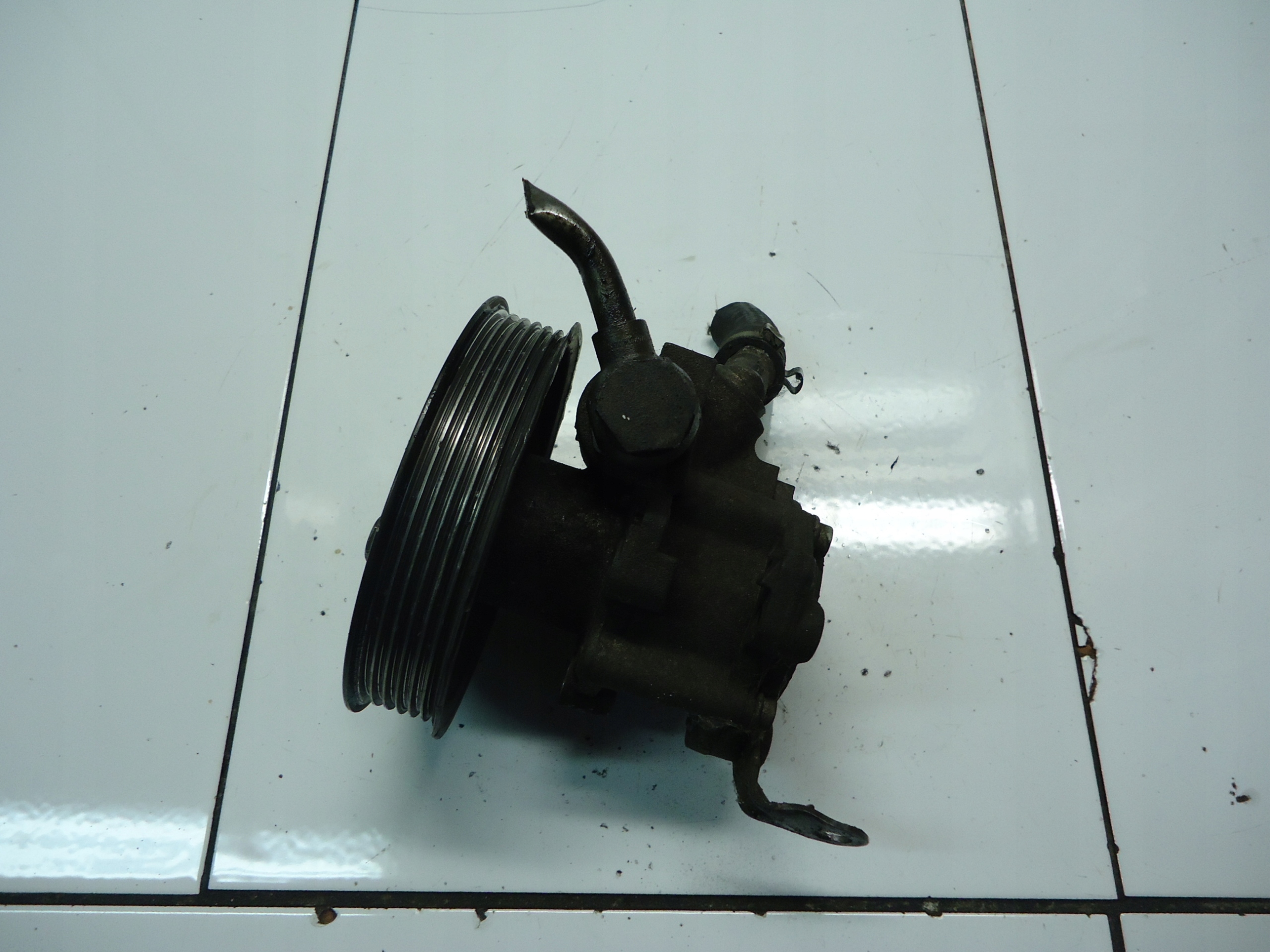 BMW 3 E90 2.0D N47D20C Servopumpe 6780459