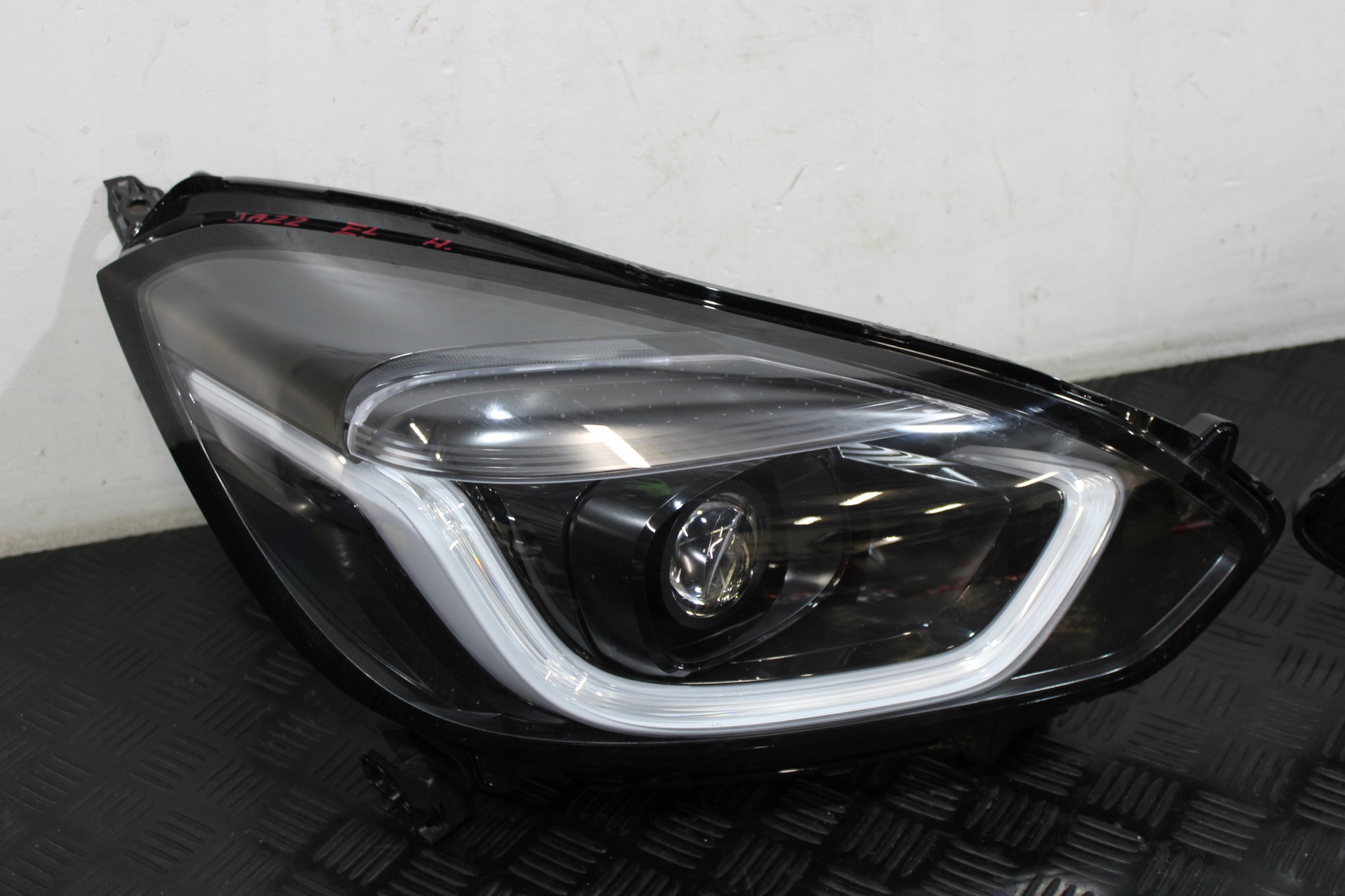 light right front front LED HONDA JAZZ V 5 LIFT -2023