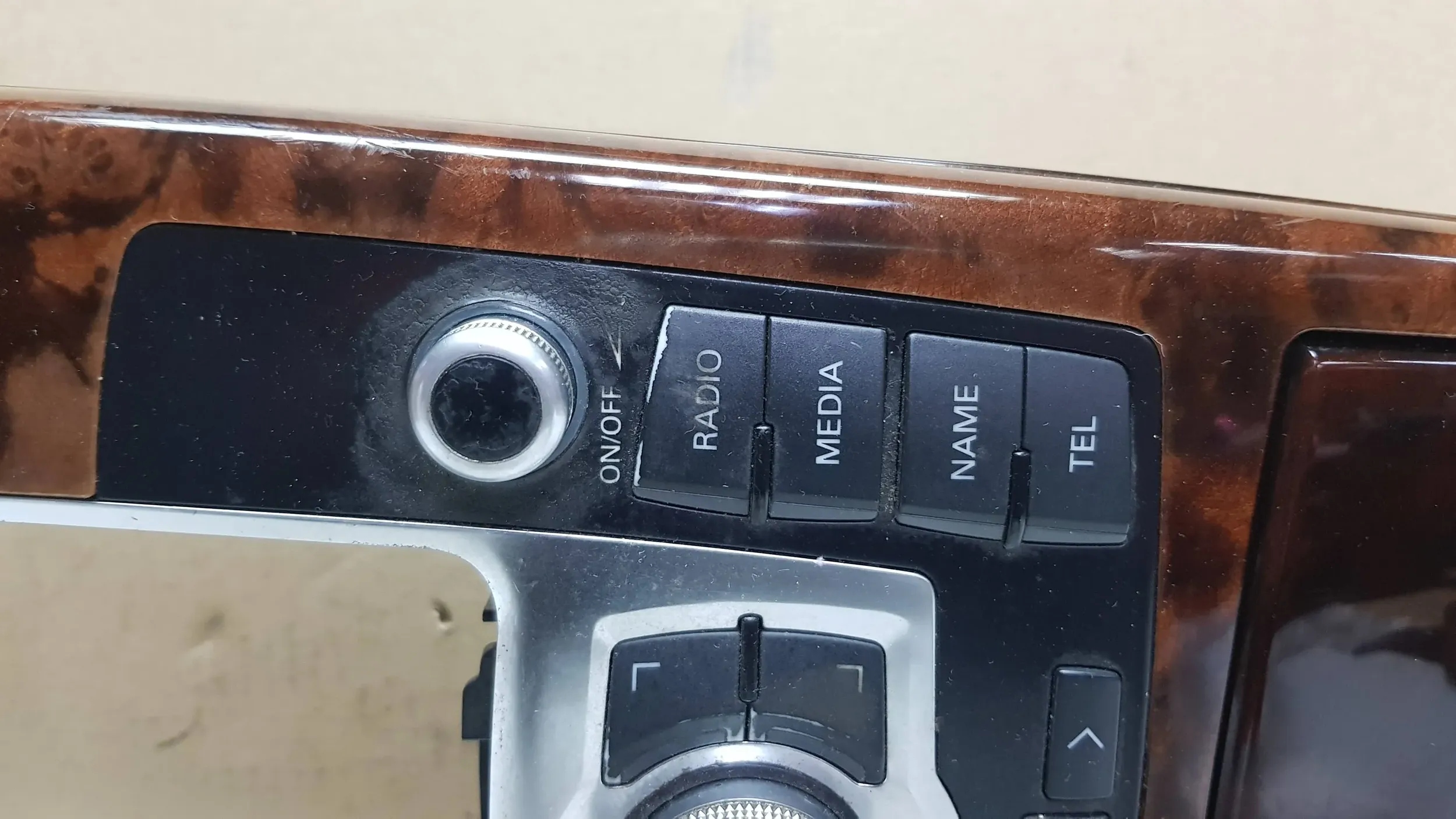 PANEL PÁČKY MMI 4F1864261B AUDI A6 C6