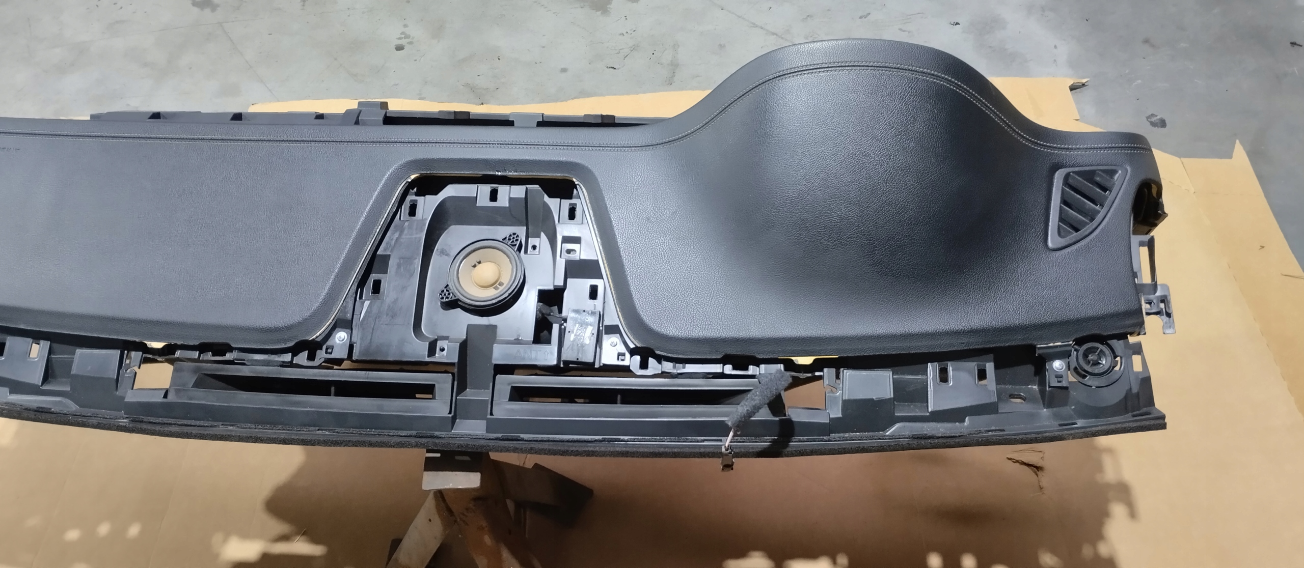 торпеда консоль MERCEDES W470 X470 комплект оригинал европа