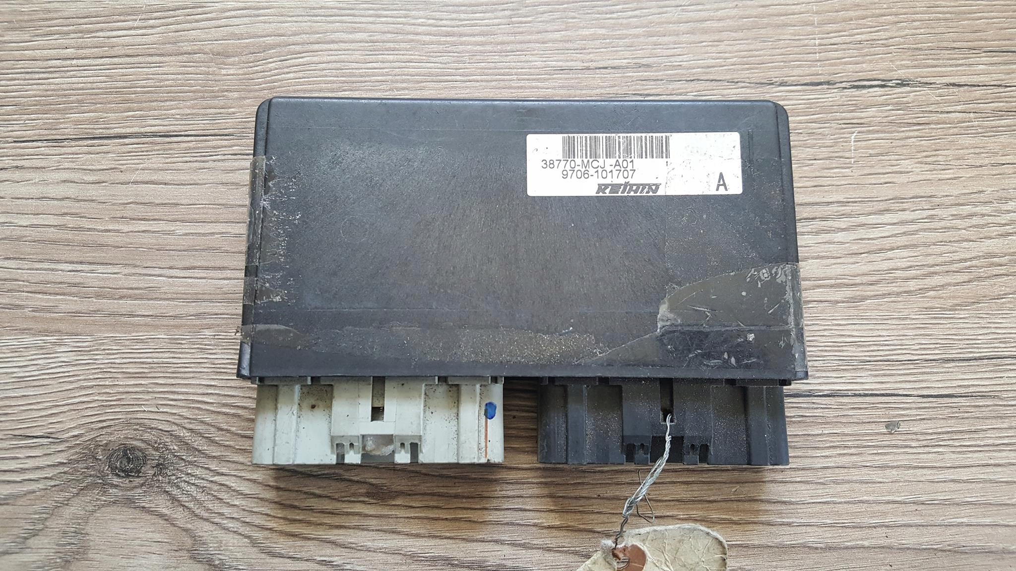 HONDA CBR 954 MODUŁ ZAPŁONOWY 38770-MCJ-A01 Producent inny