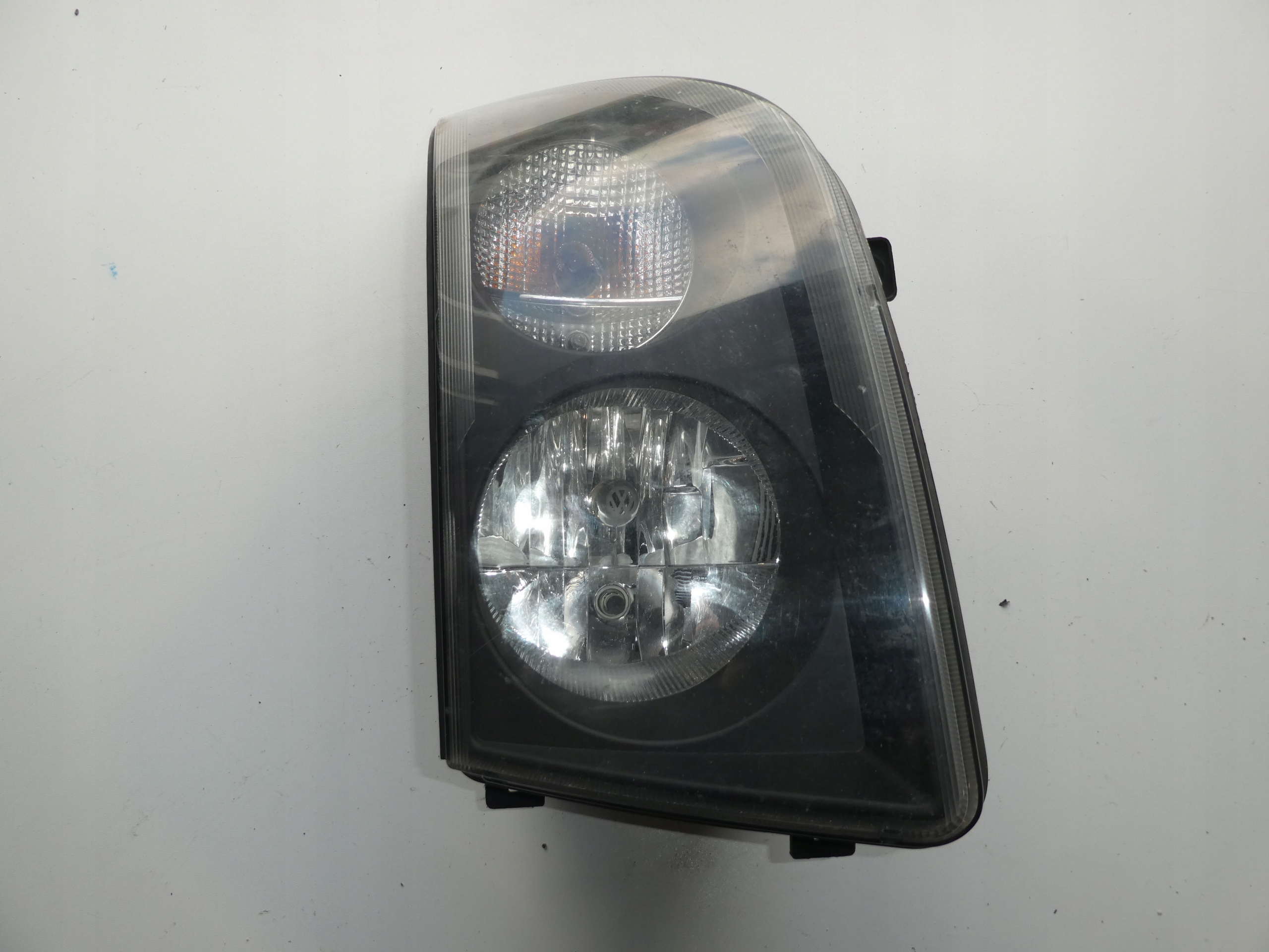 light left front front VW CRAFTER and 2E1941016