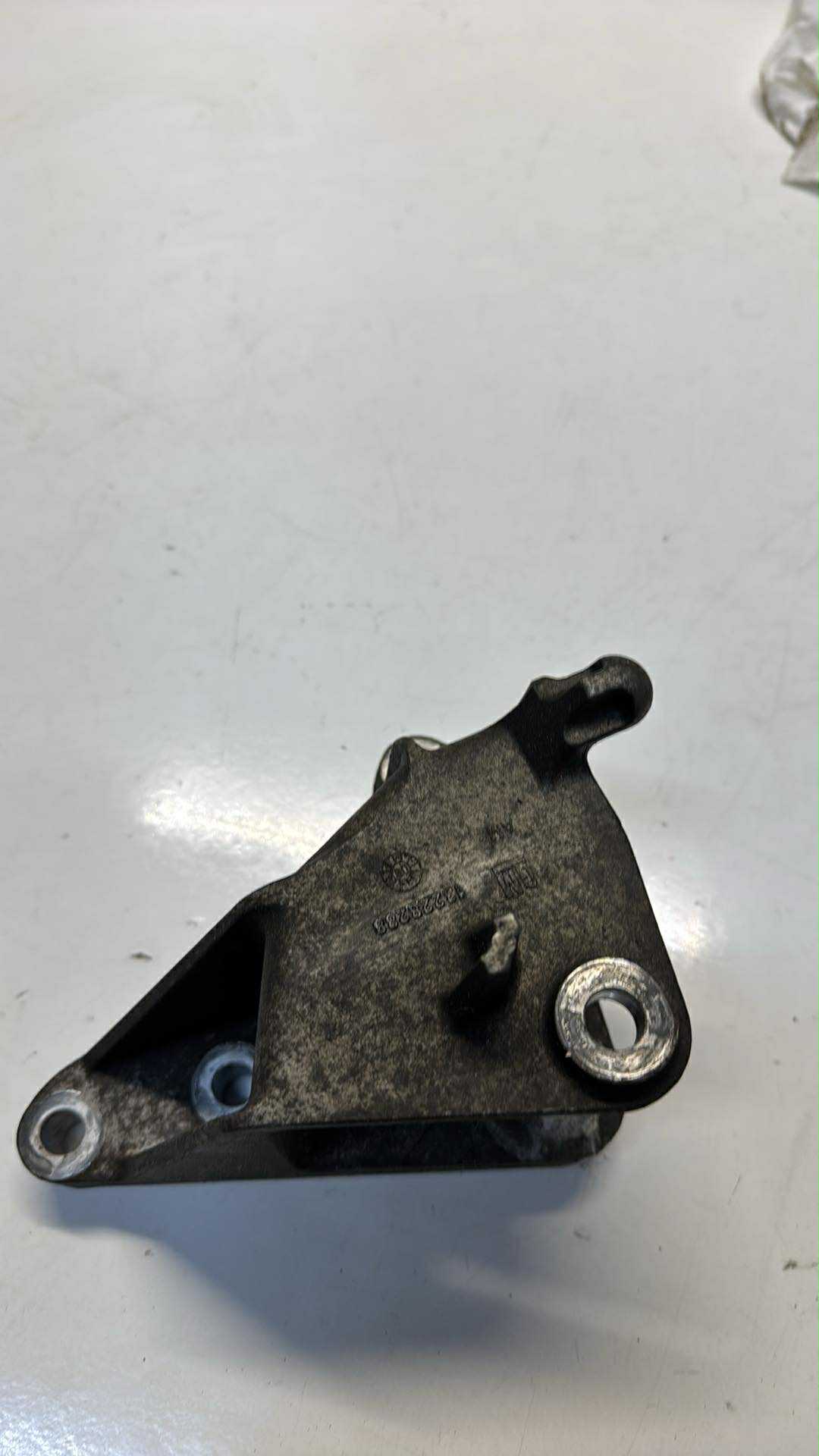 OPEL INSIGNIA A LIFT holder holder engine mount B20DTH 13228288