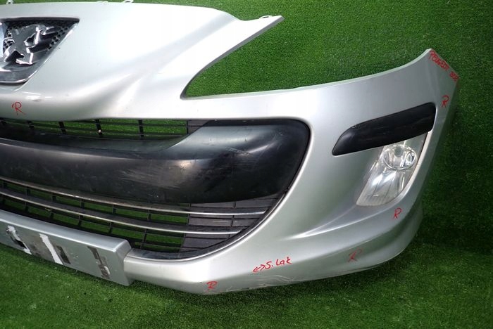 PEUGEOT 308 06-11 Frontstoßstange vorne