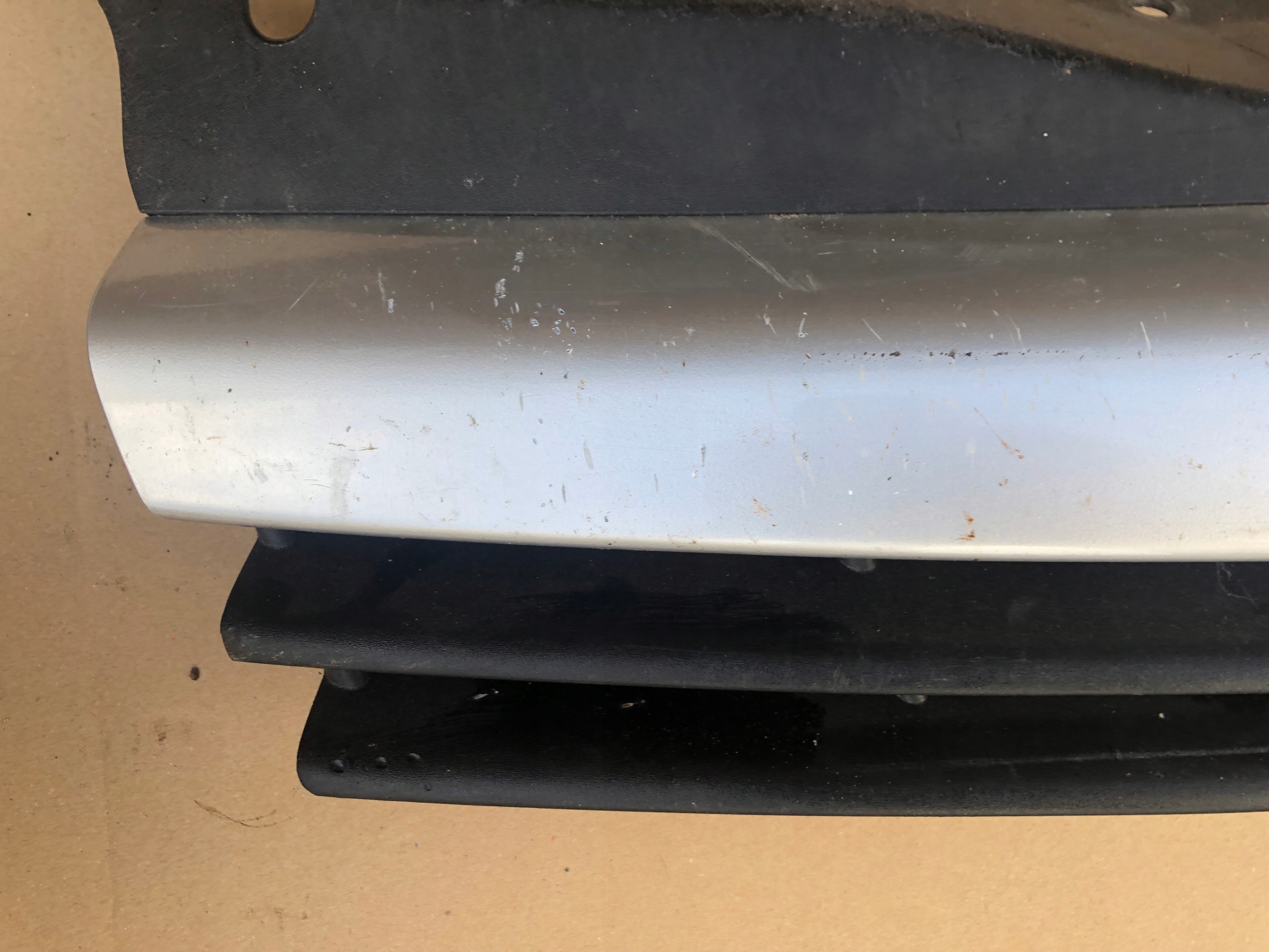 решетка радиатора Emblemat opel ASTRA III H 2004-2008 24451033
