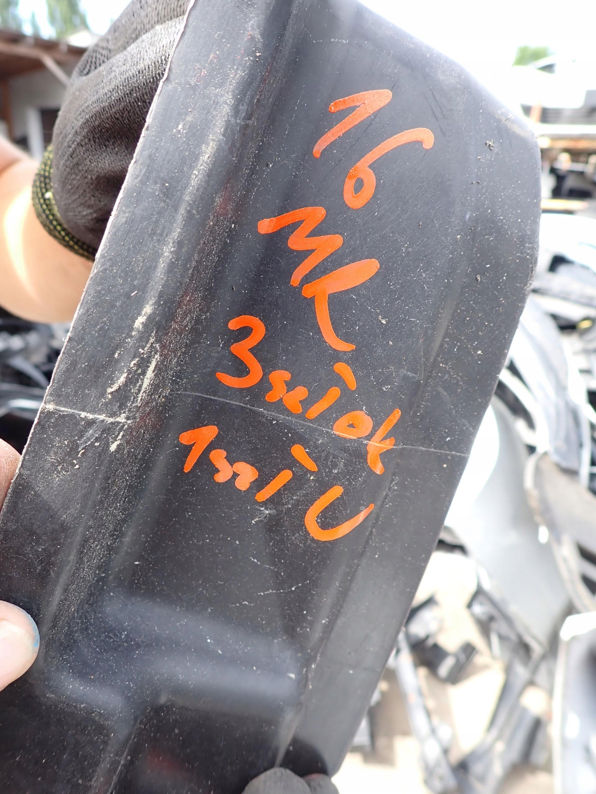 MITSUBISHI ASX 10-20 mudguard front front left