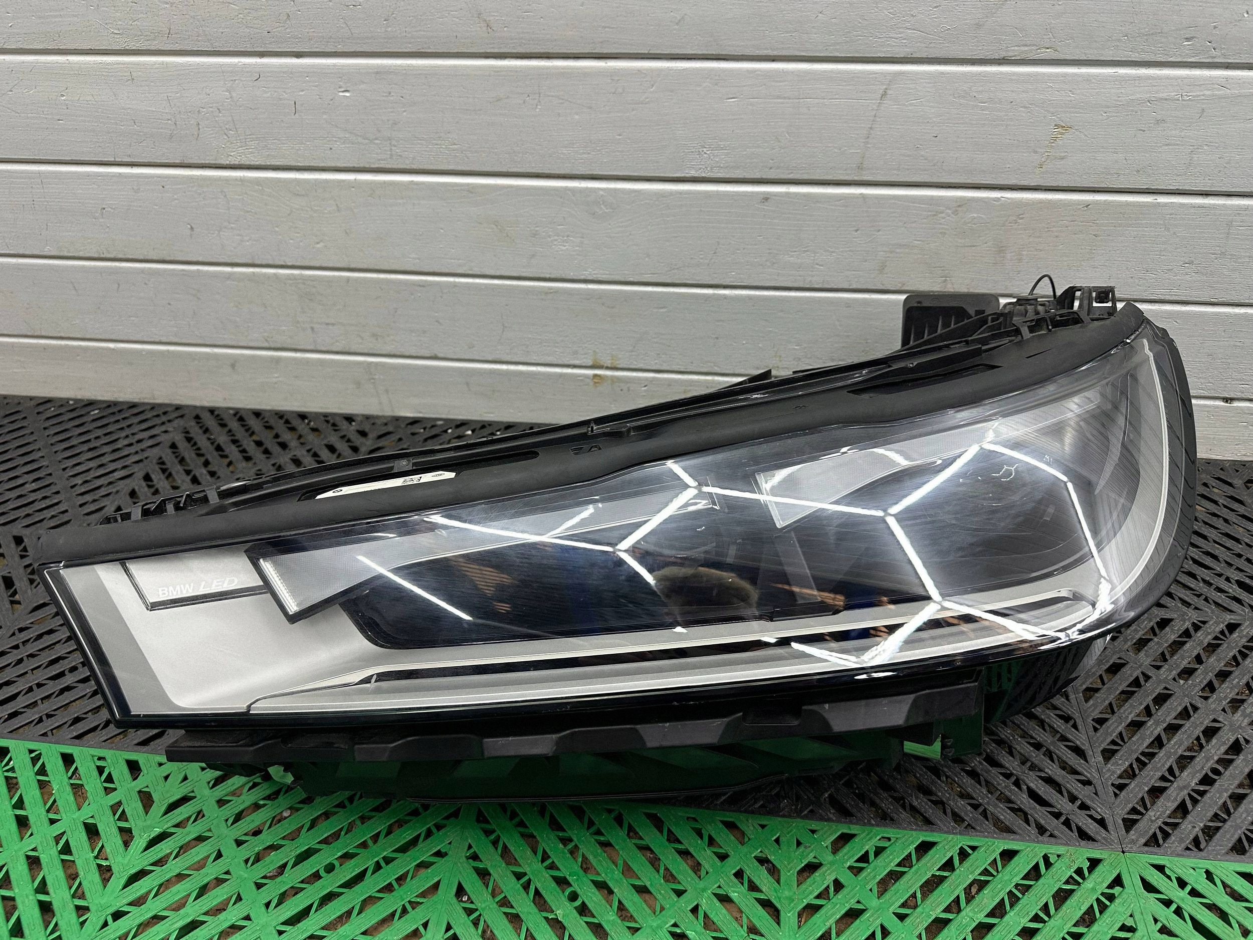 light front side left BMW iX i20 5A3CE91
