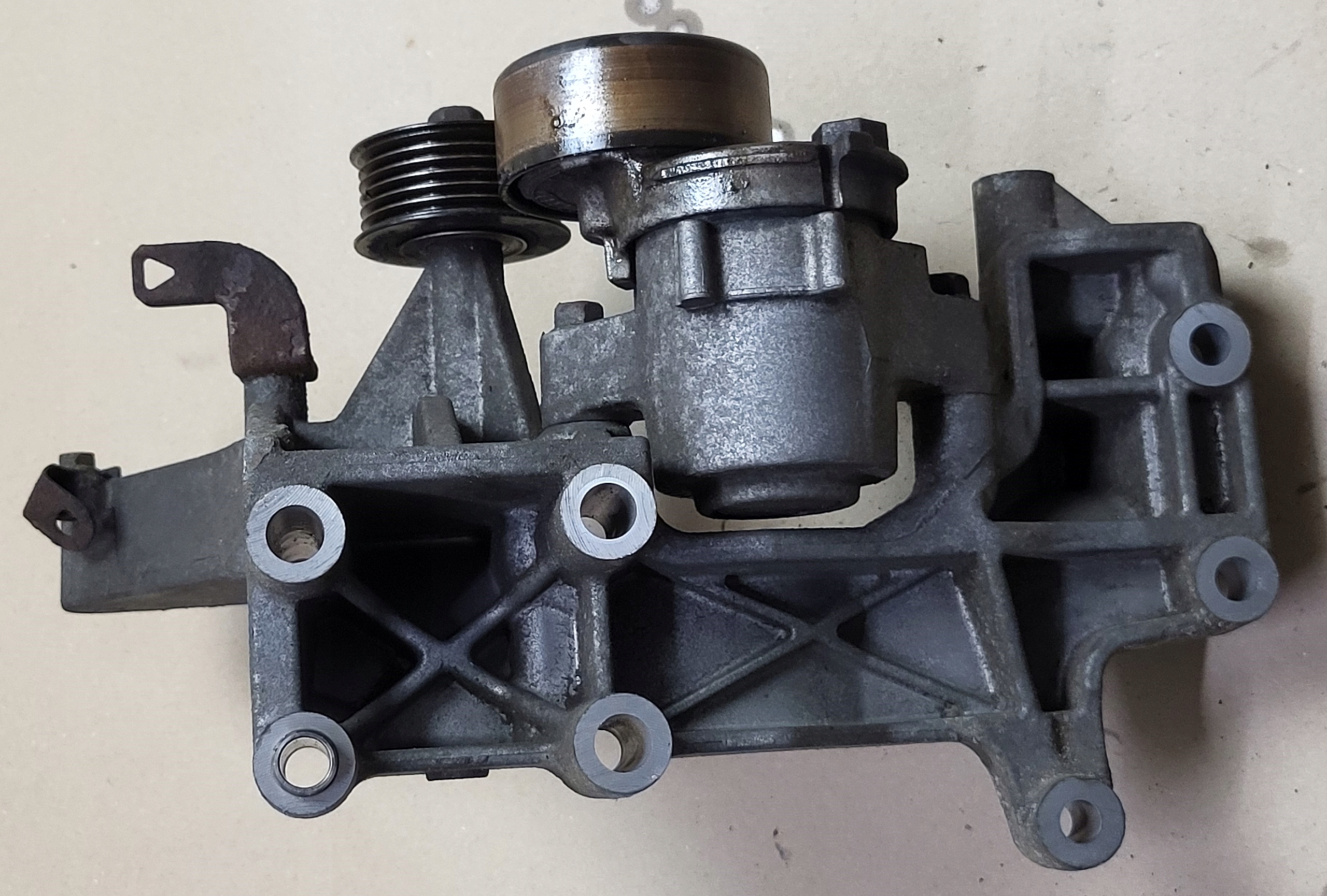 engine mount console belt tensioner MITSUBISHI OUTLANDER 3 III 3 2.0 B. OE
