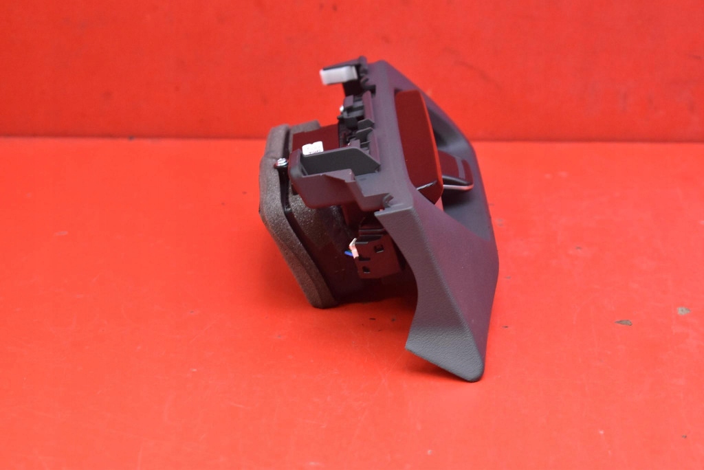 grid air conditioning devices left 84739-CV100WK KIA EV6 21