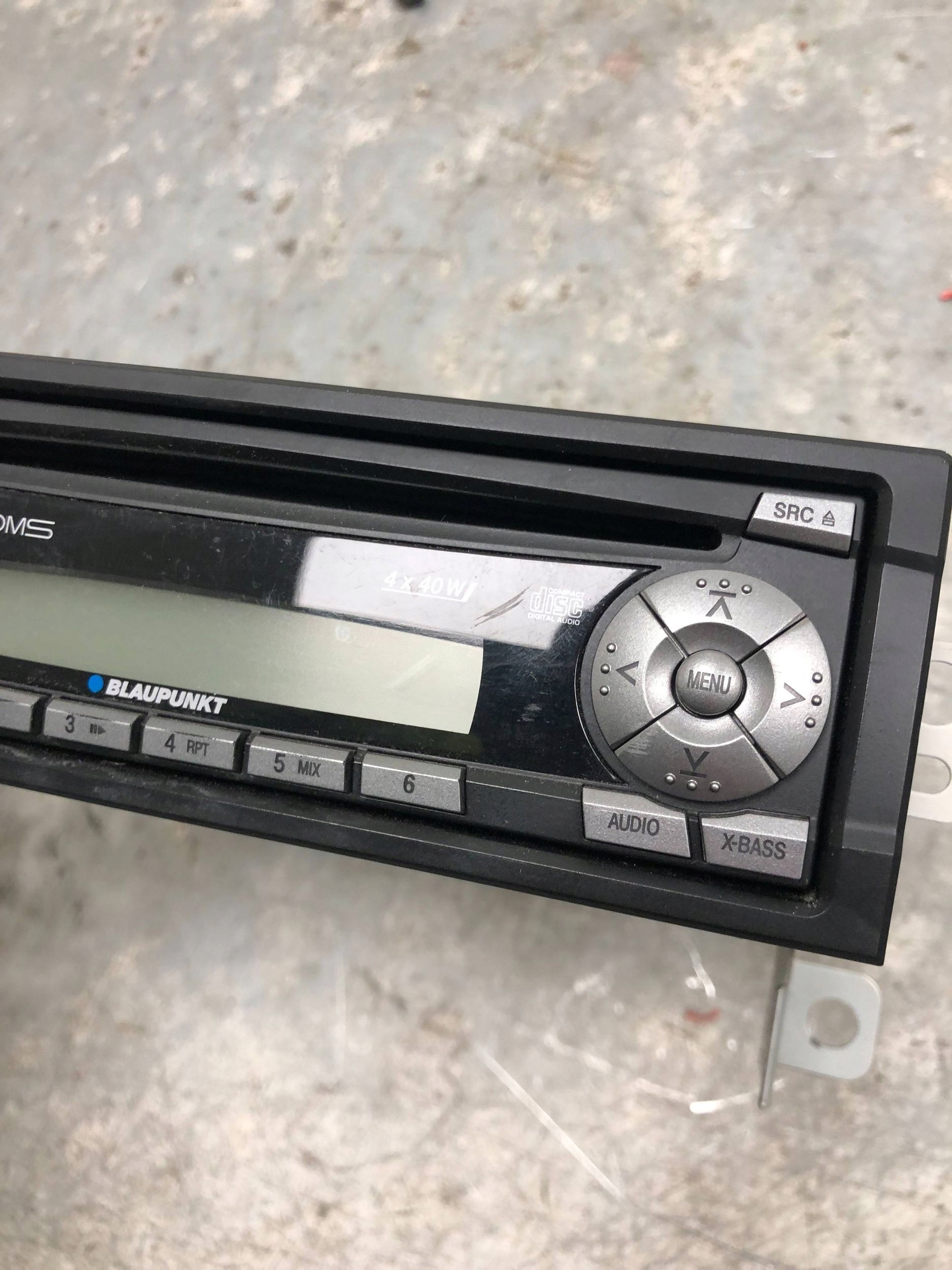 VW SKODA AUDI RADIO CD DMS BLAUPUNKT 96829596