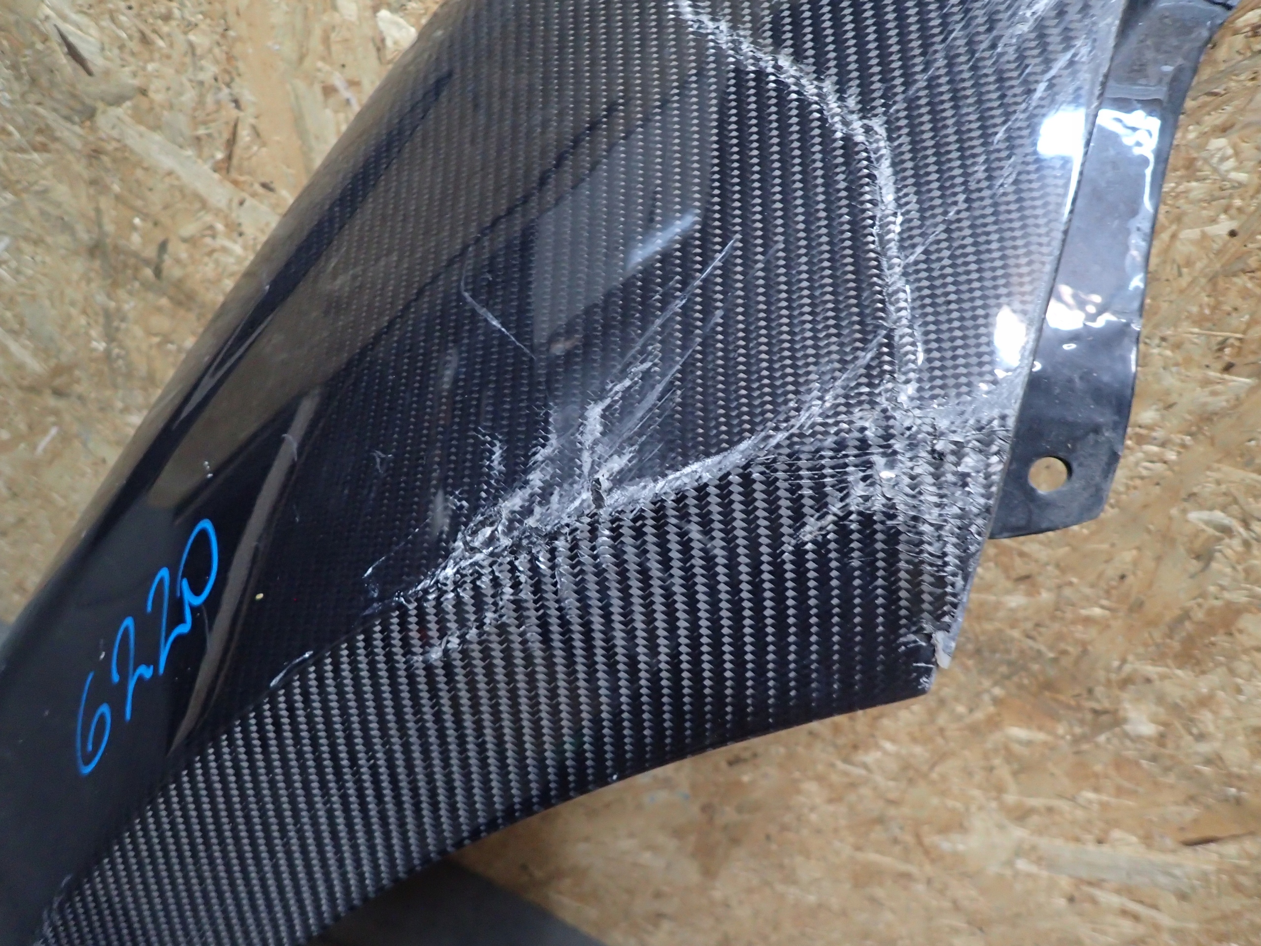 FENDER FRONT RIGHT HYUNDAI I30 III 3 17- CARBON