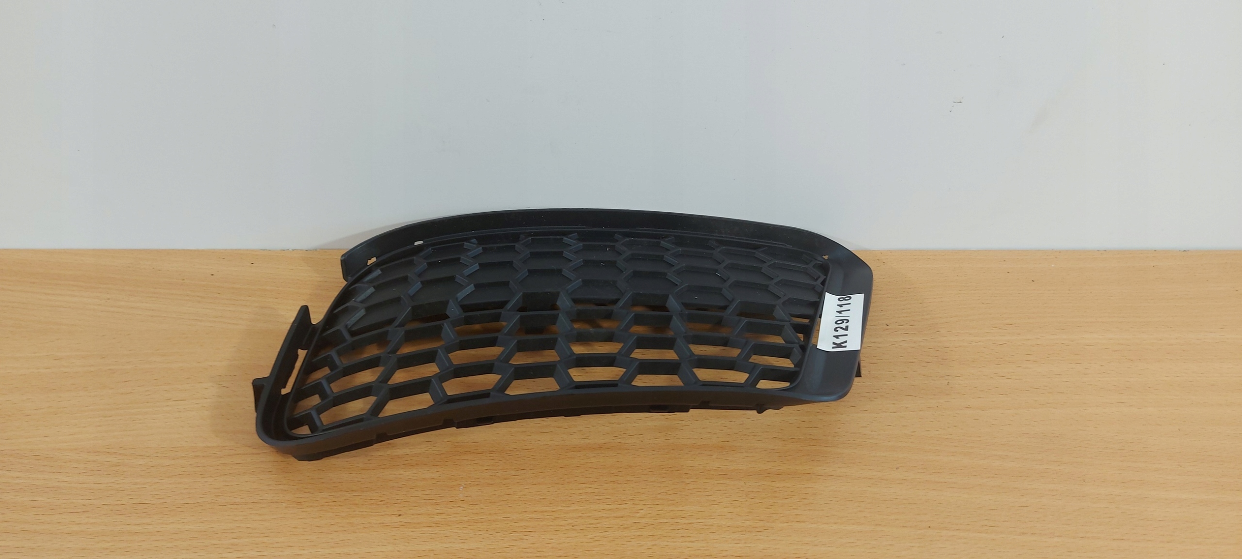 BMW X1 m-packet right grid of a bumper front 118