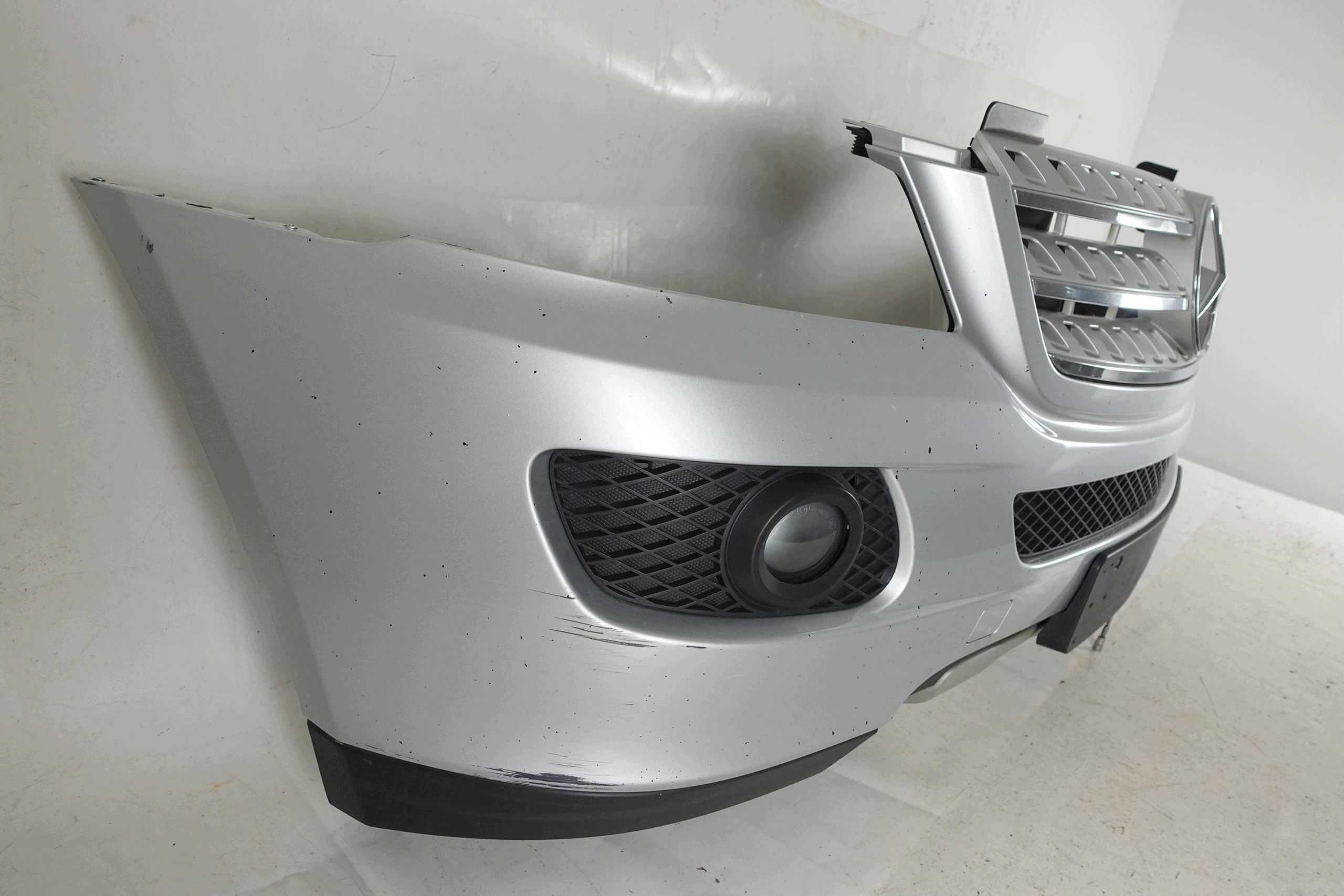 bumper front front MERCEDES ML W164 05-08 2005-2008 grille fog light C775
